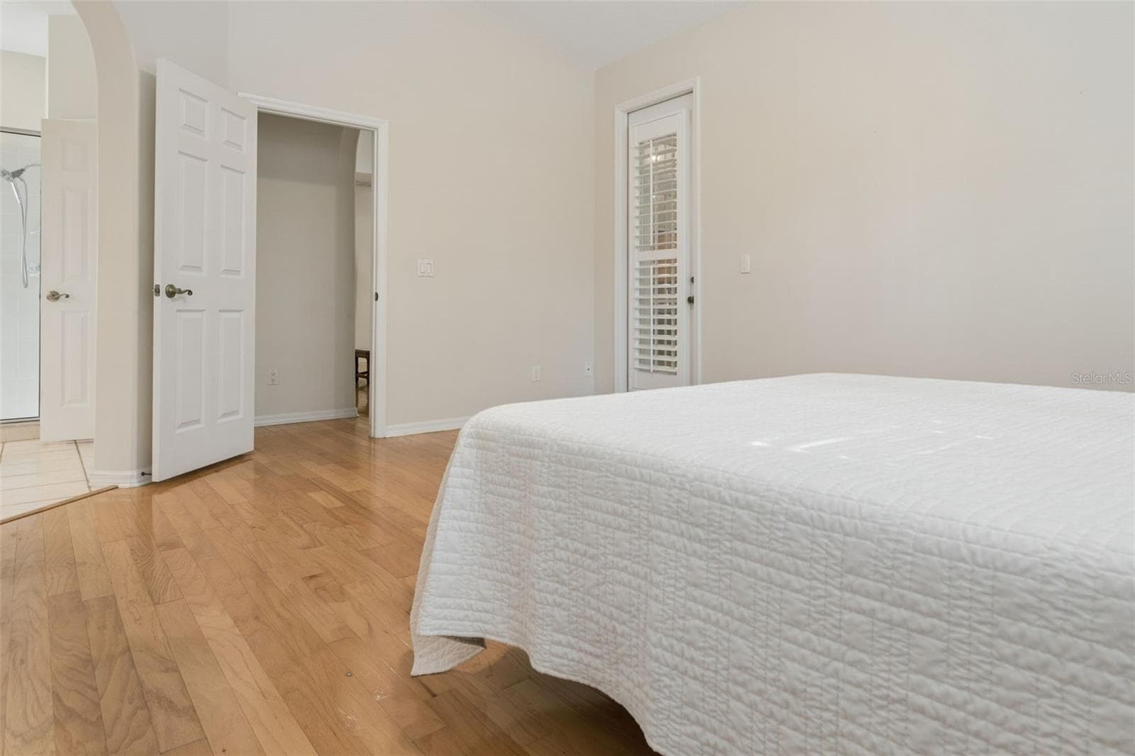 Single Family Residence at 9703 HIDDEN COVE CT, TAMPA, photo 18 of 45