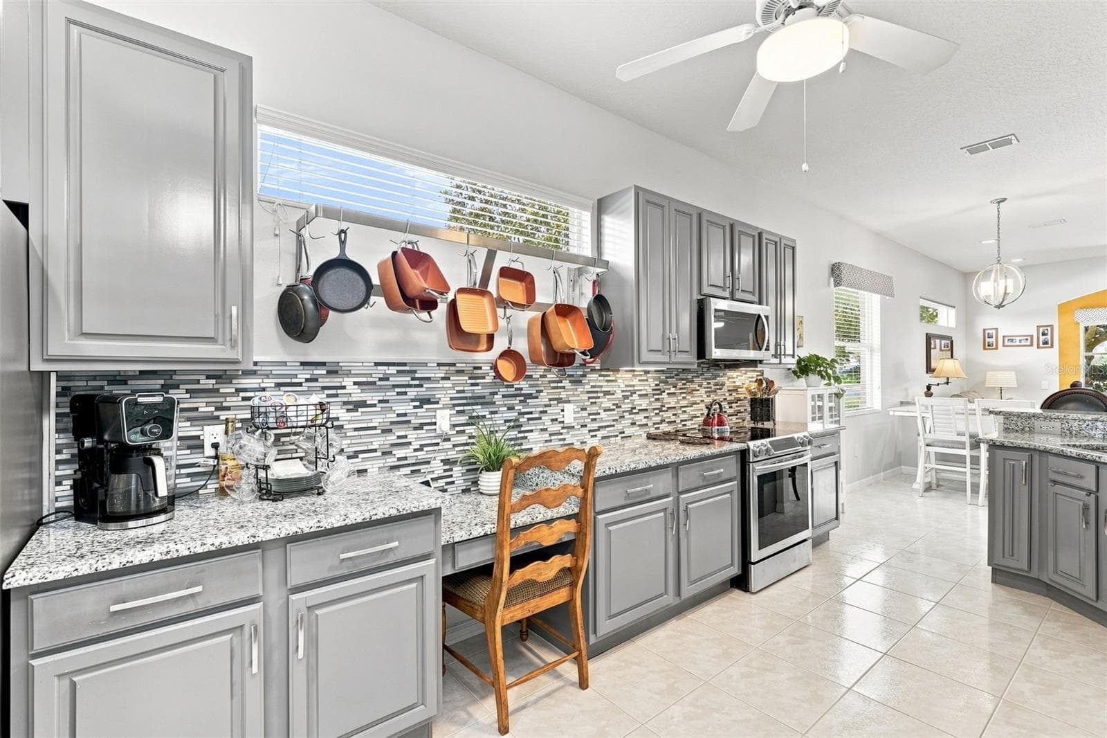 Single Family Residence at 367 FOXHILL DR, DEBARY, photo 15 of 50