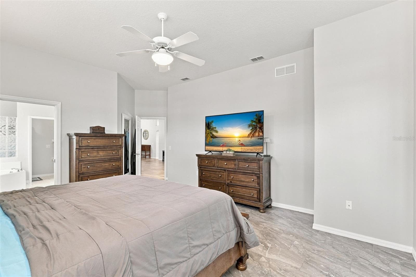 Primary Bedroom - 367 FOXHILL DR, DEBARY