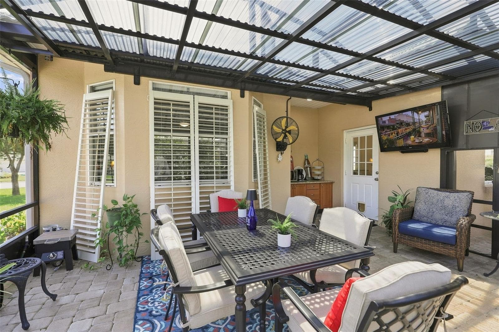 Newly and Totally Rebuilt Lanai, Patio Cage, Pavers and Ceiling. - 367 FOXHILL DR, DEBARY
