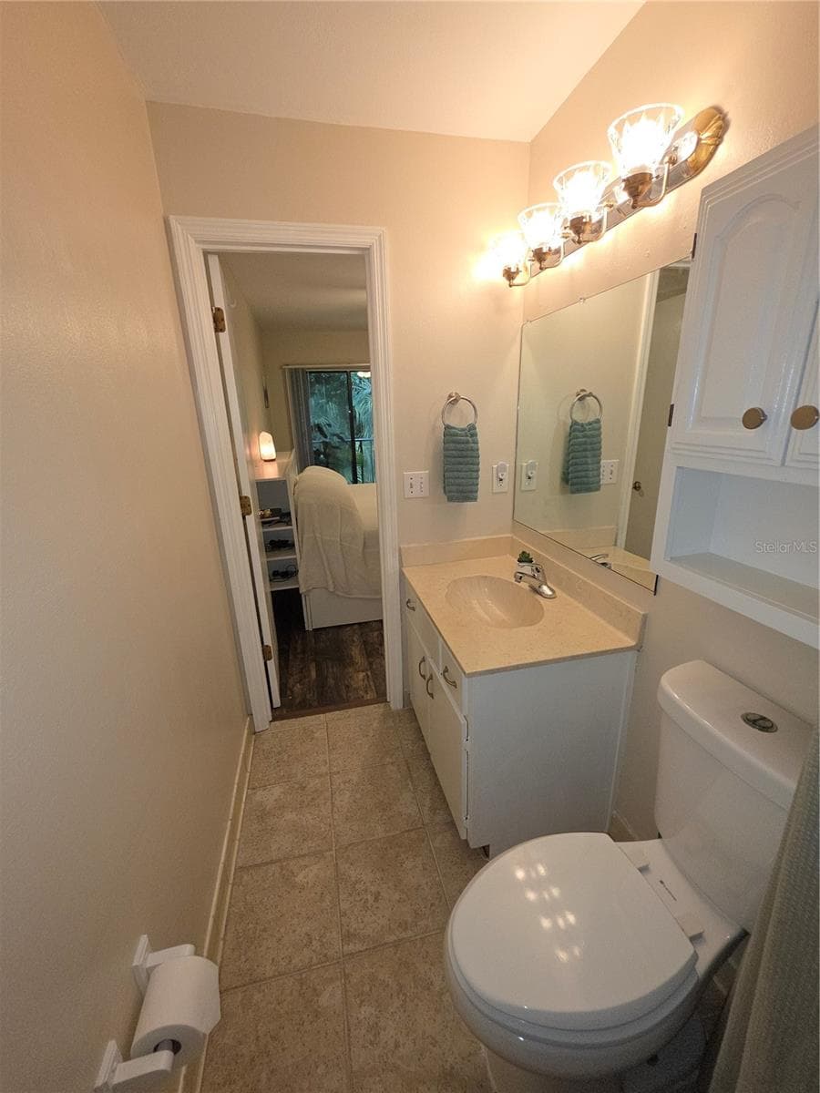 Primary bathroom - 1679 SPRING GARDEN CT, HOLLY HILL