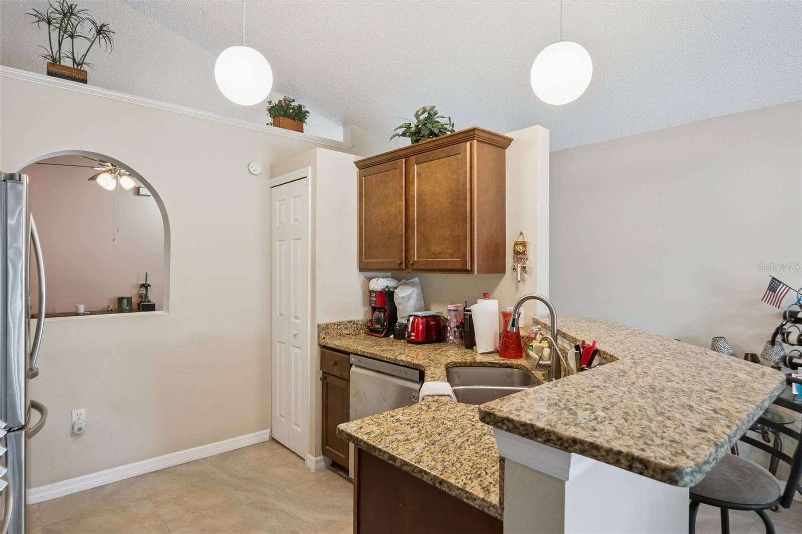 Single Family Residence at 10044 RICHARDSON CT, ORLANDO, photo 5 of 18