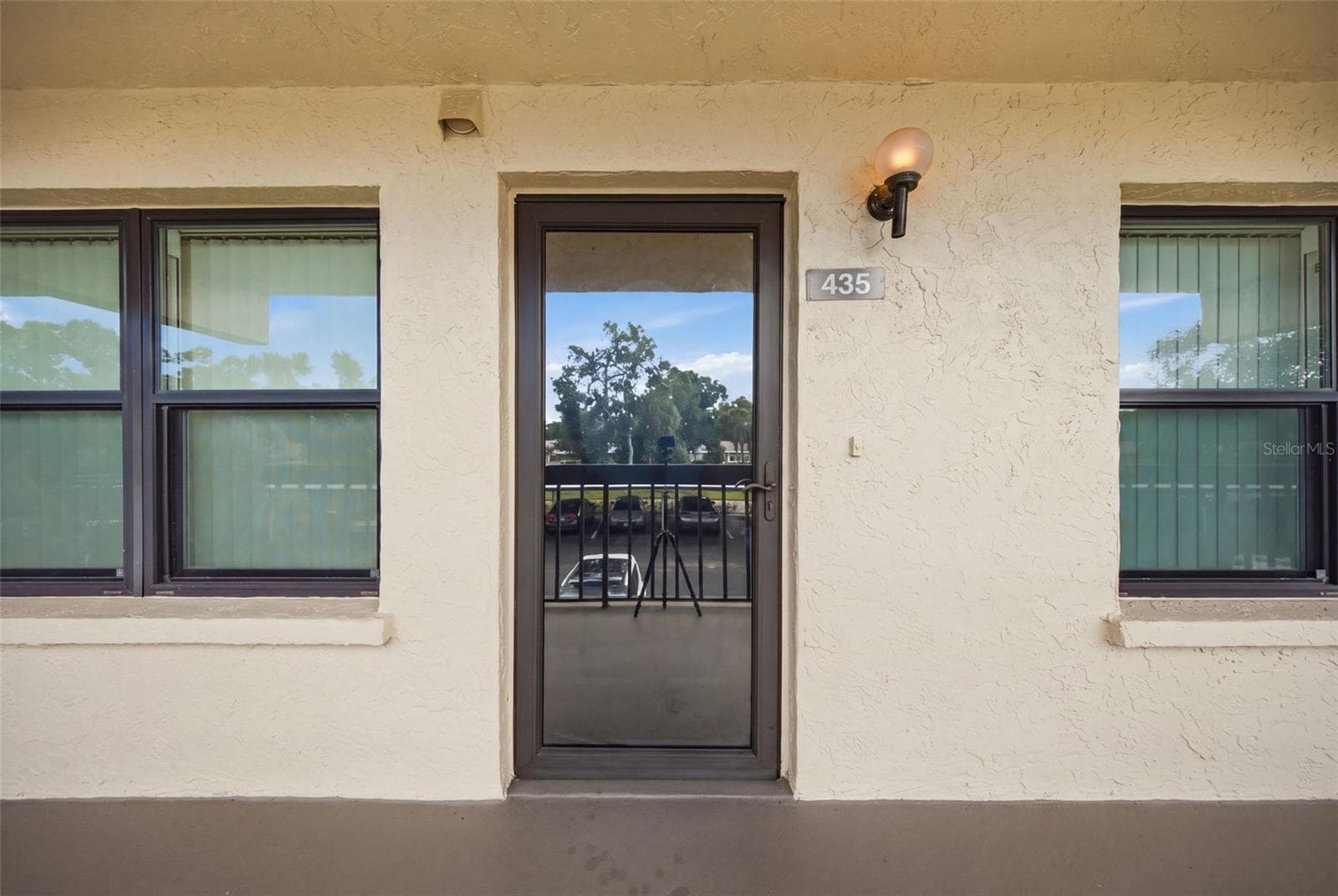 Condominium at 435 30TH AVE W #D206, BRADENTON, photo 2 of 33
