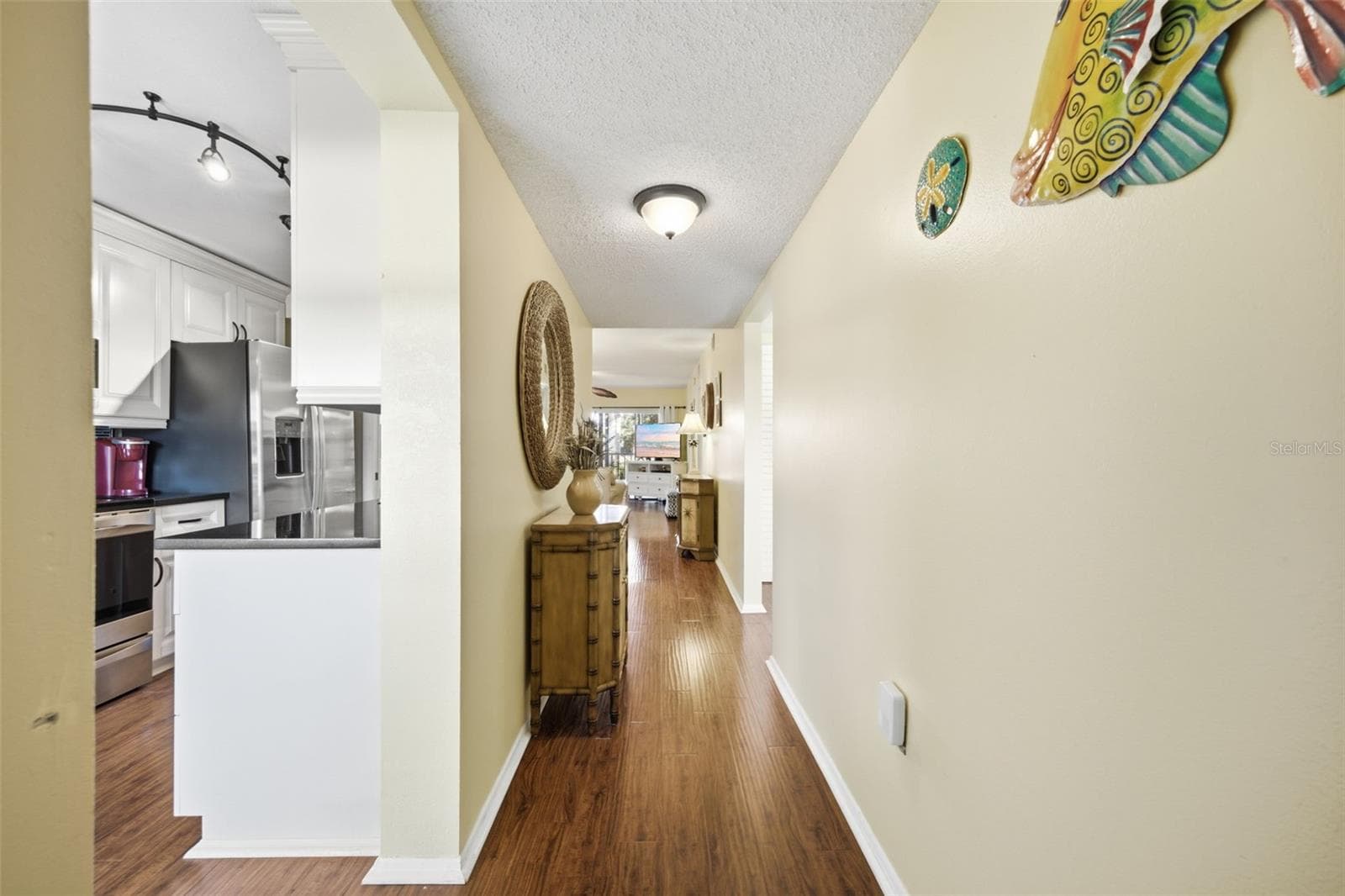 Condominium at 435 30TH AVE W #D206, BRADENTON, photo 5 of 33