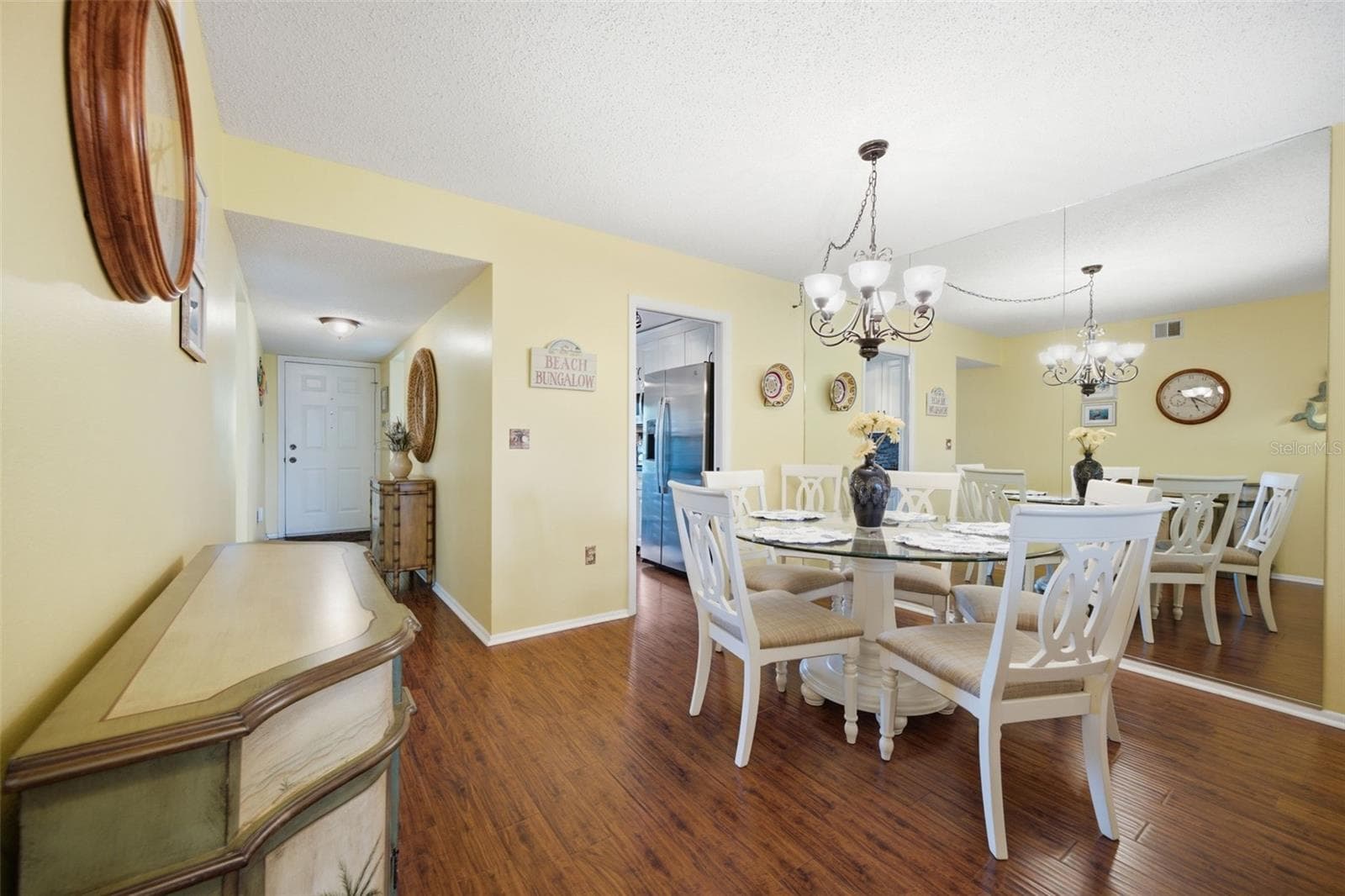 Condominium at 435 30TH AVE W #D206, BRADENTON, photo 12 of 33
