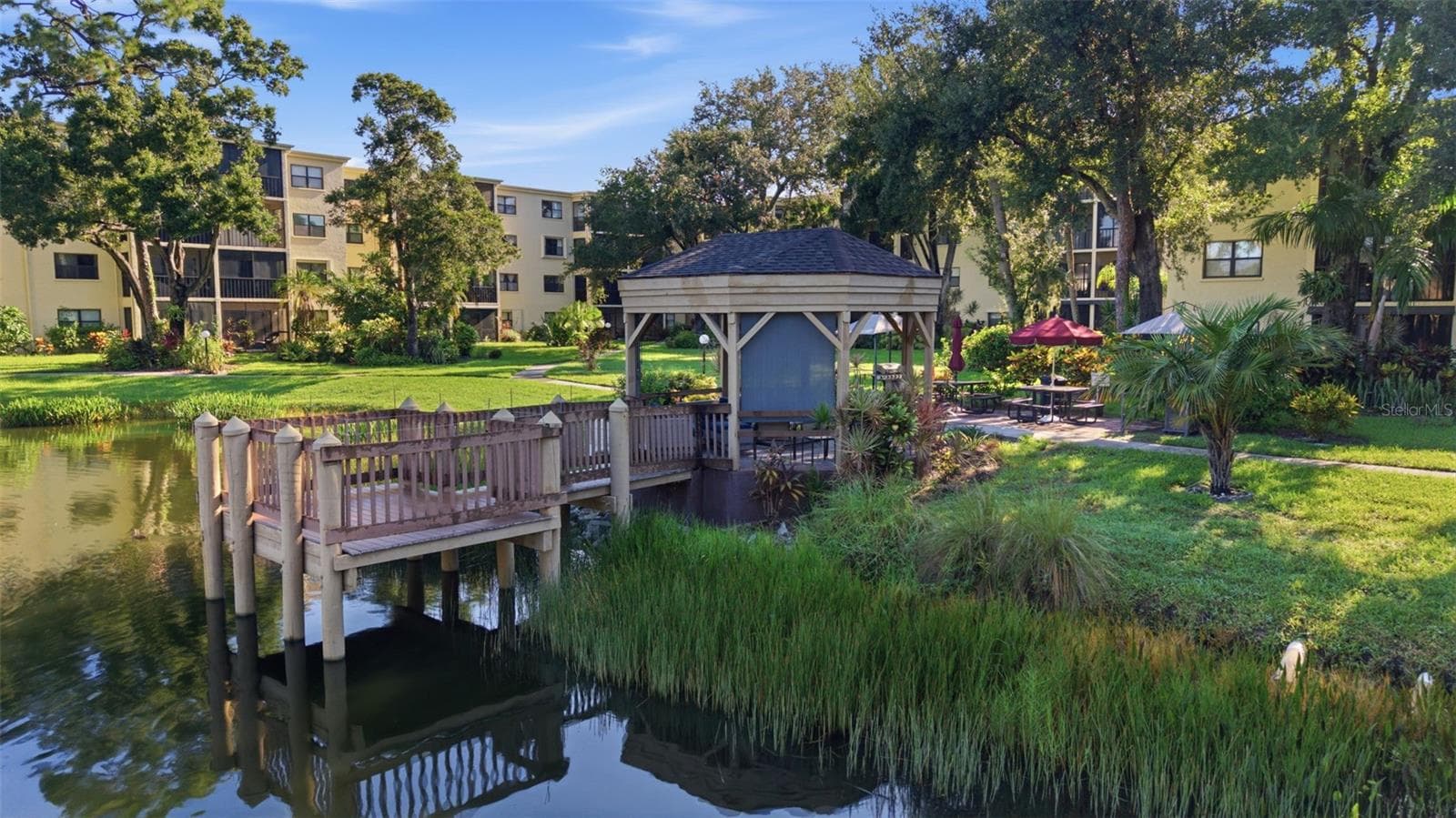 Condominium at 435 30TH AVE W #D206, BRADENTON, photo 30 of 33