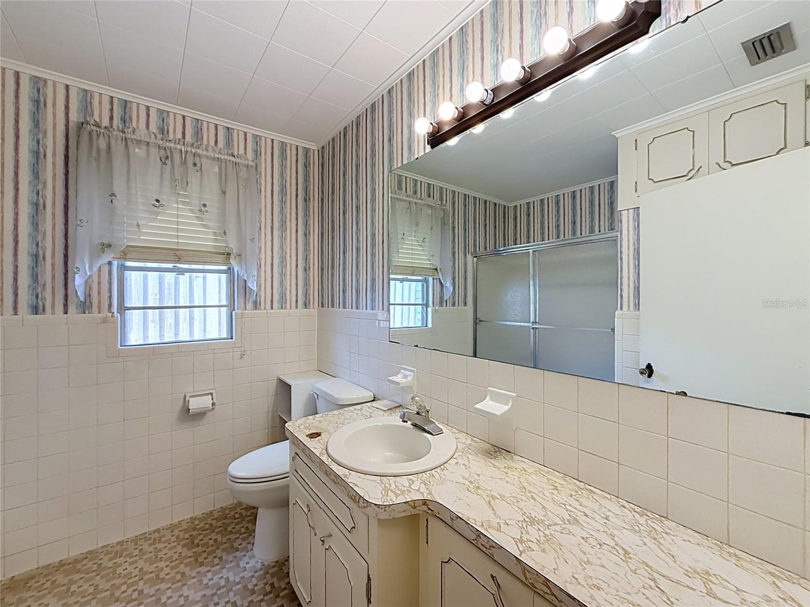 Single Family Residence at 3271 ROBINSON ST, ZELLWOOD, photo 15 of 43