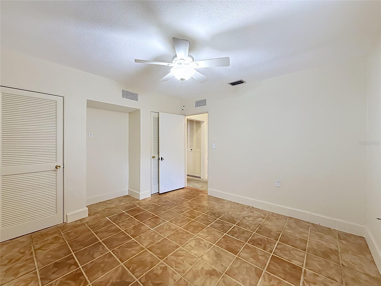 Single Family Residence at 3271 ROBINSON ST, ZELLWOOD, photo 18 of 43