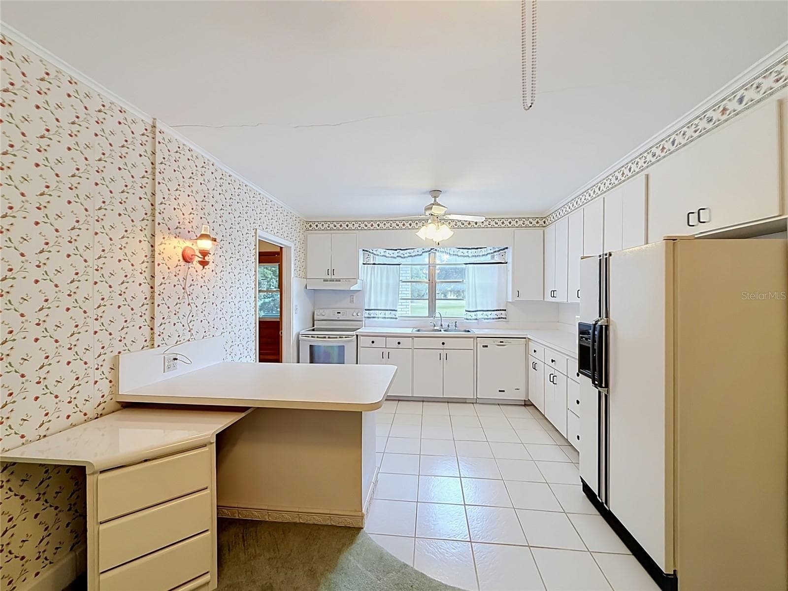 Single Family Residence at 3271 ROBINSON ST, ZELLWOOD, photo 25 of 43
