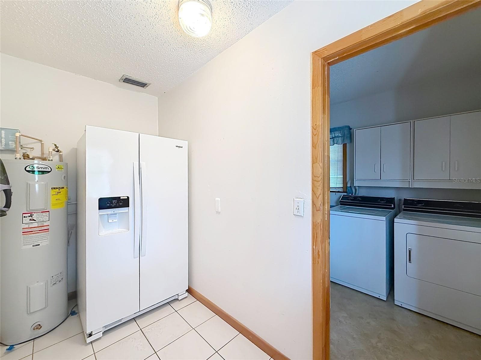 Rear Foyer 2 - 3271 ROBINSON ST, ZELLWOOD