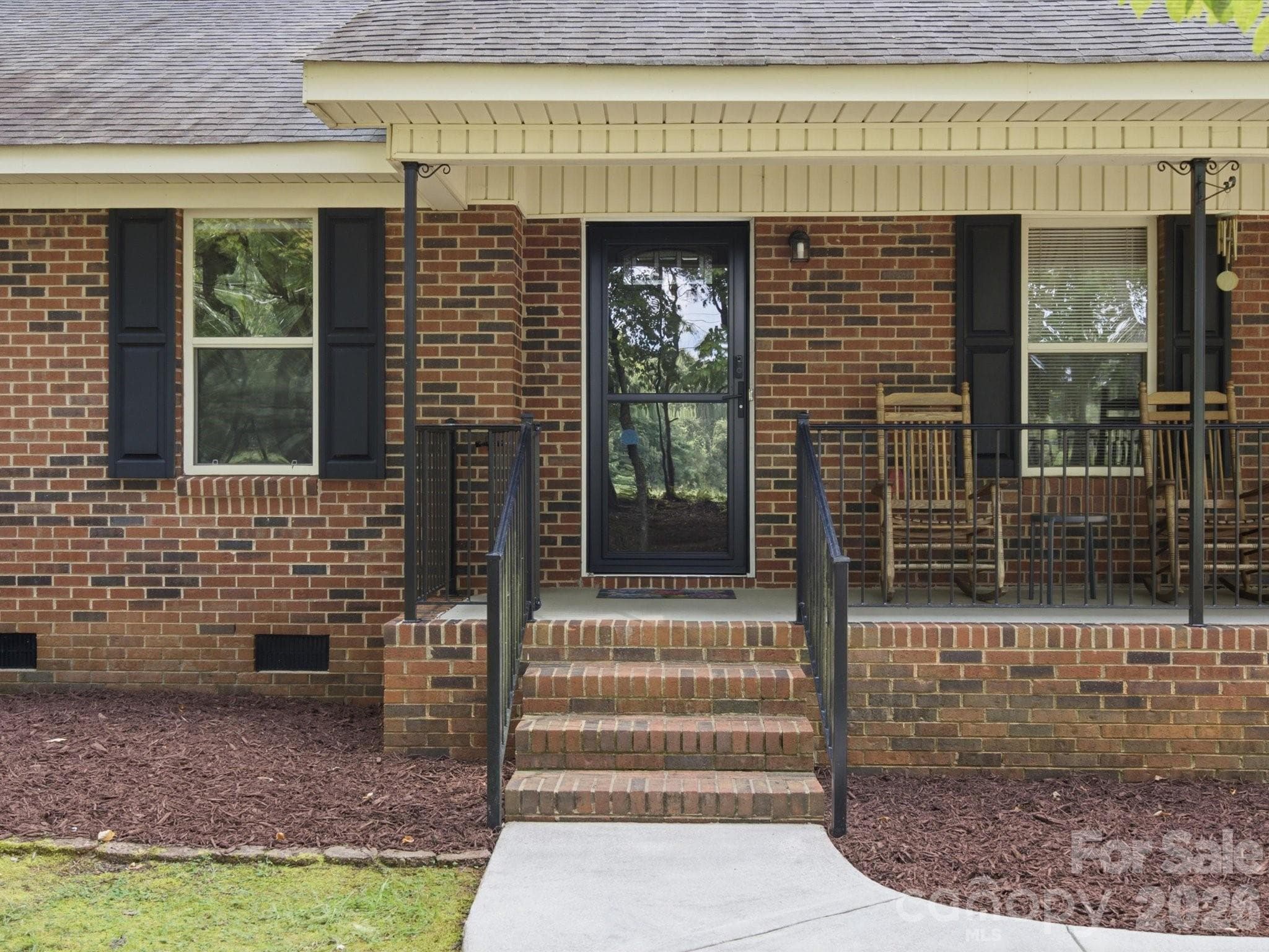 Single Family Residence at 155 S Grandview Road, Clover, photo 11 of 48
