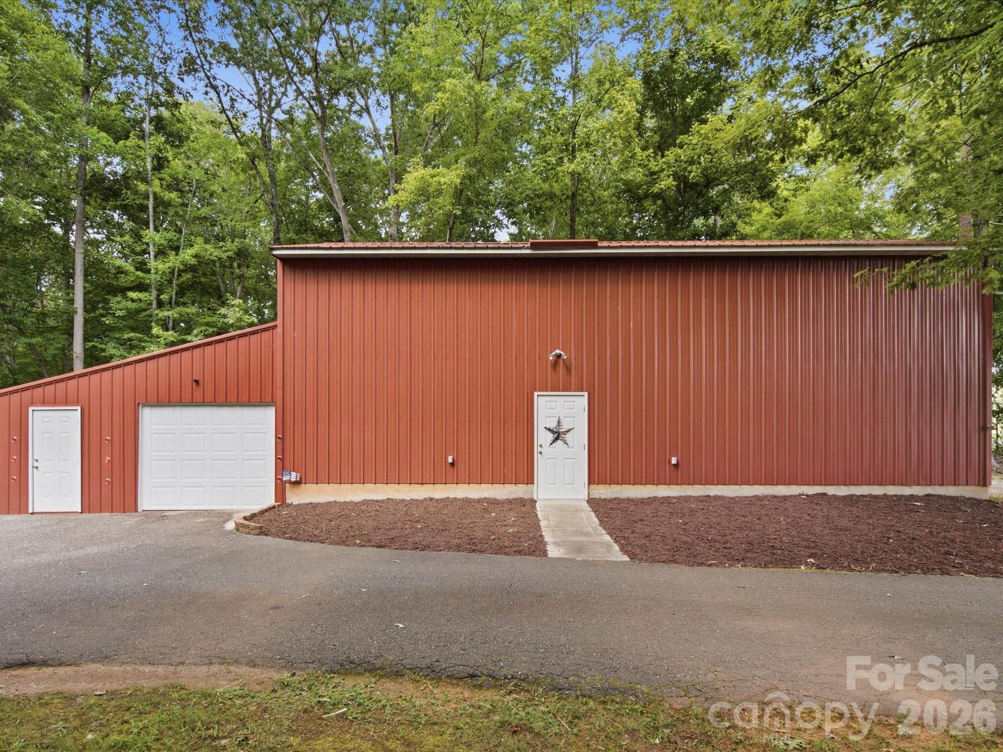Single Family Residence at 155 S Grandview Road, Clover, photo 35 of 48