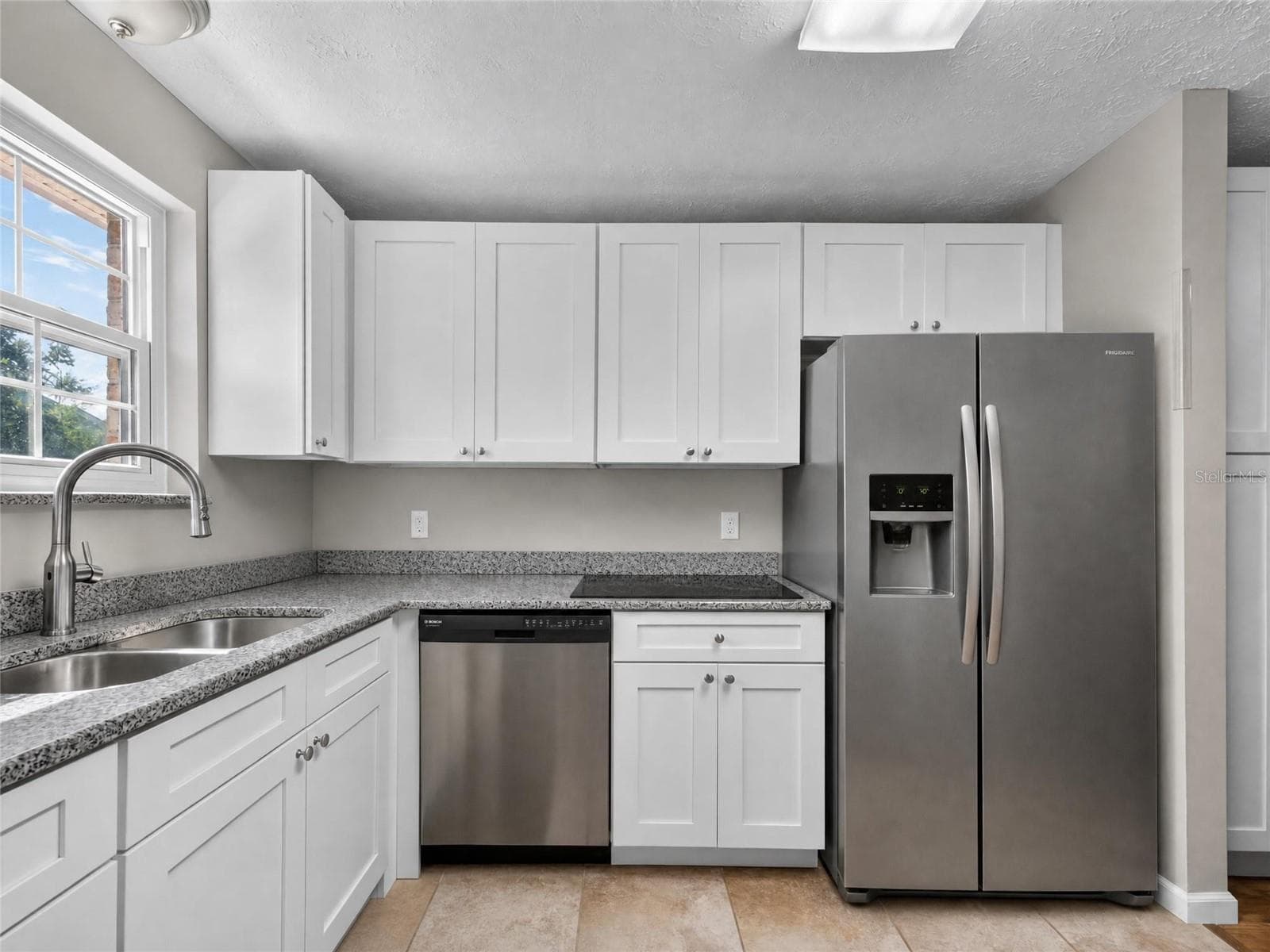 Condominium at 4386 LAKE UNDERHILL RD #D, ORLANDO, photo 8 of 64