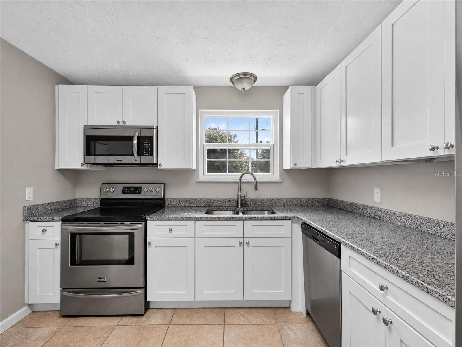 Condominium at 4386 LAKE UNDERHILL RD #D, ORLANDO, photo 10 of 64