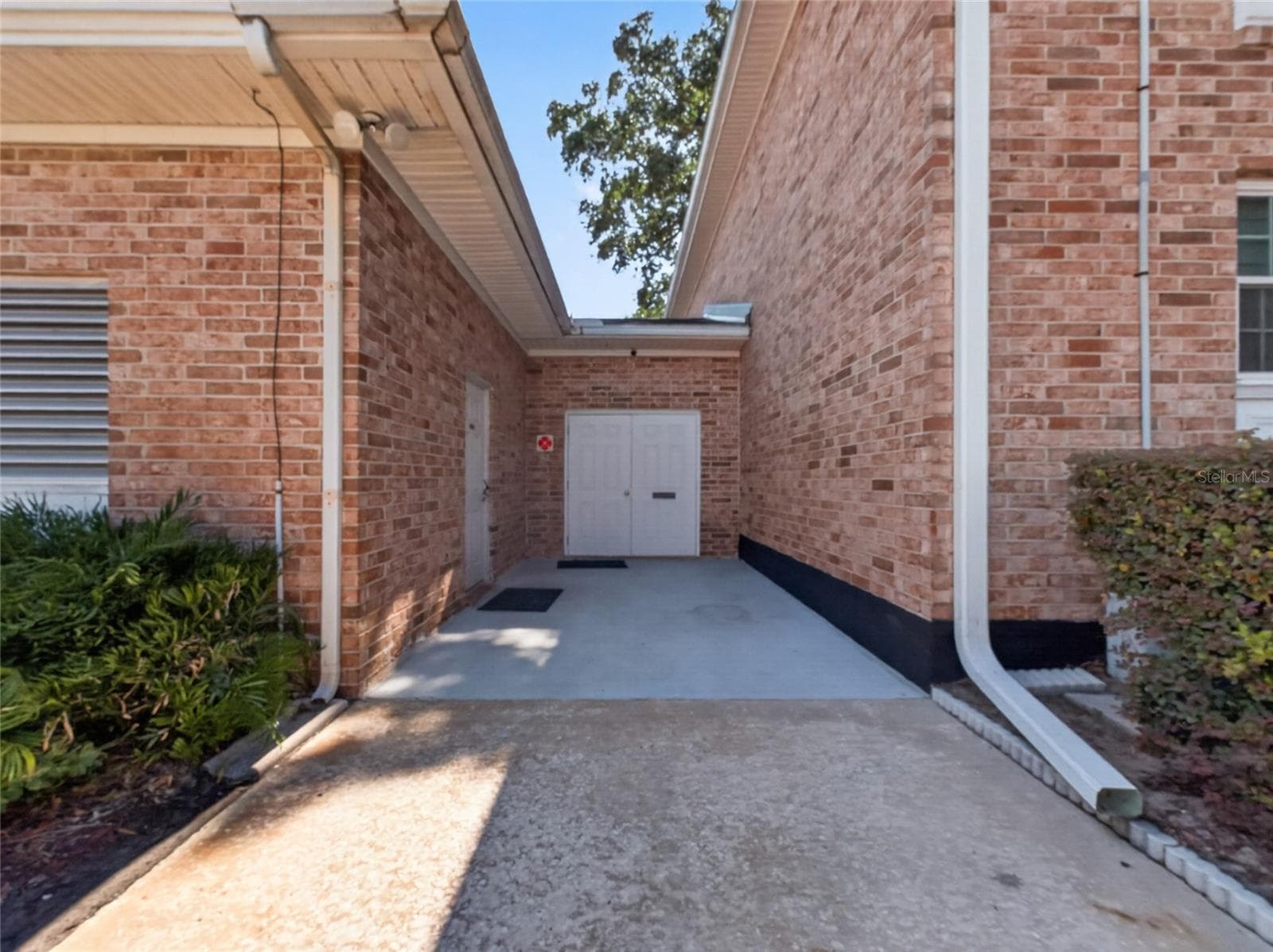 Condominium at 4386 LAKE UNDERHILL RD #D, ORLANDO, photo 29 of 64