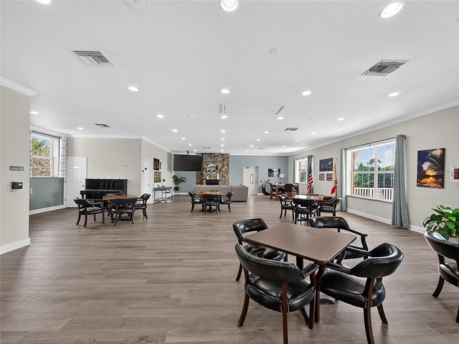 Condominium at 4386 LAKE UNDERHILL RD #D, ORLANDO, photo 52 of 64