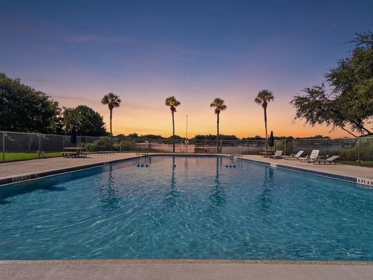 Condominium at 4386 LAKE UNDERHILL RD #D, ORLANDO, photo 61 of 64