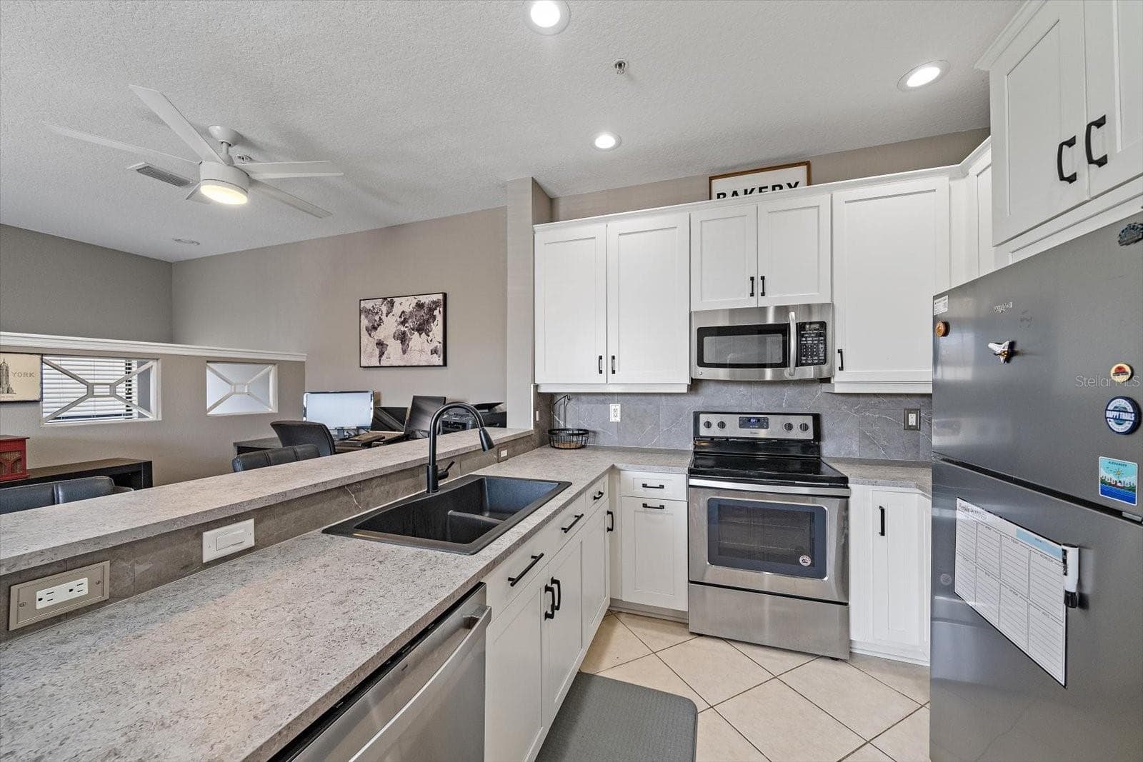 Condominium at 4206 VIA PIEDRA CIR #3-202, SARASOTA, photo 6 of 28