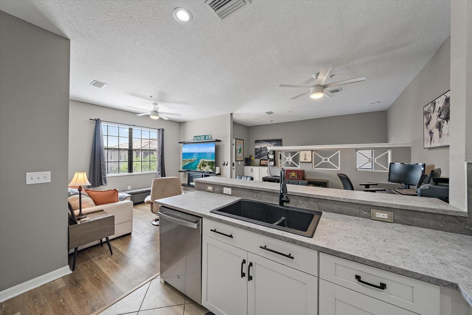 Condominium at 4206 VIA PIEDRA CIR #3-202, SARASOTA, photo 9 of 28