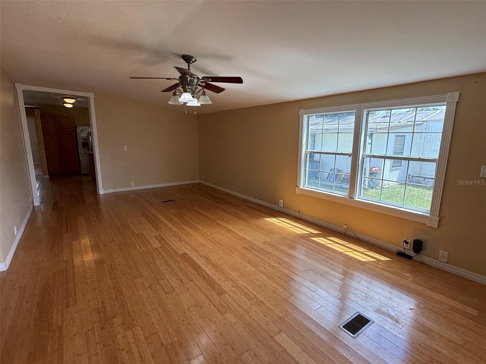 Manufactured Home at 3022 SHORT LEAF ST, WESLEY CHAPEL, photo 8 of 13