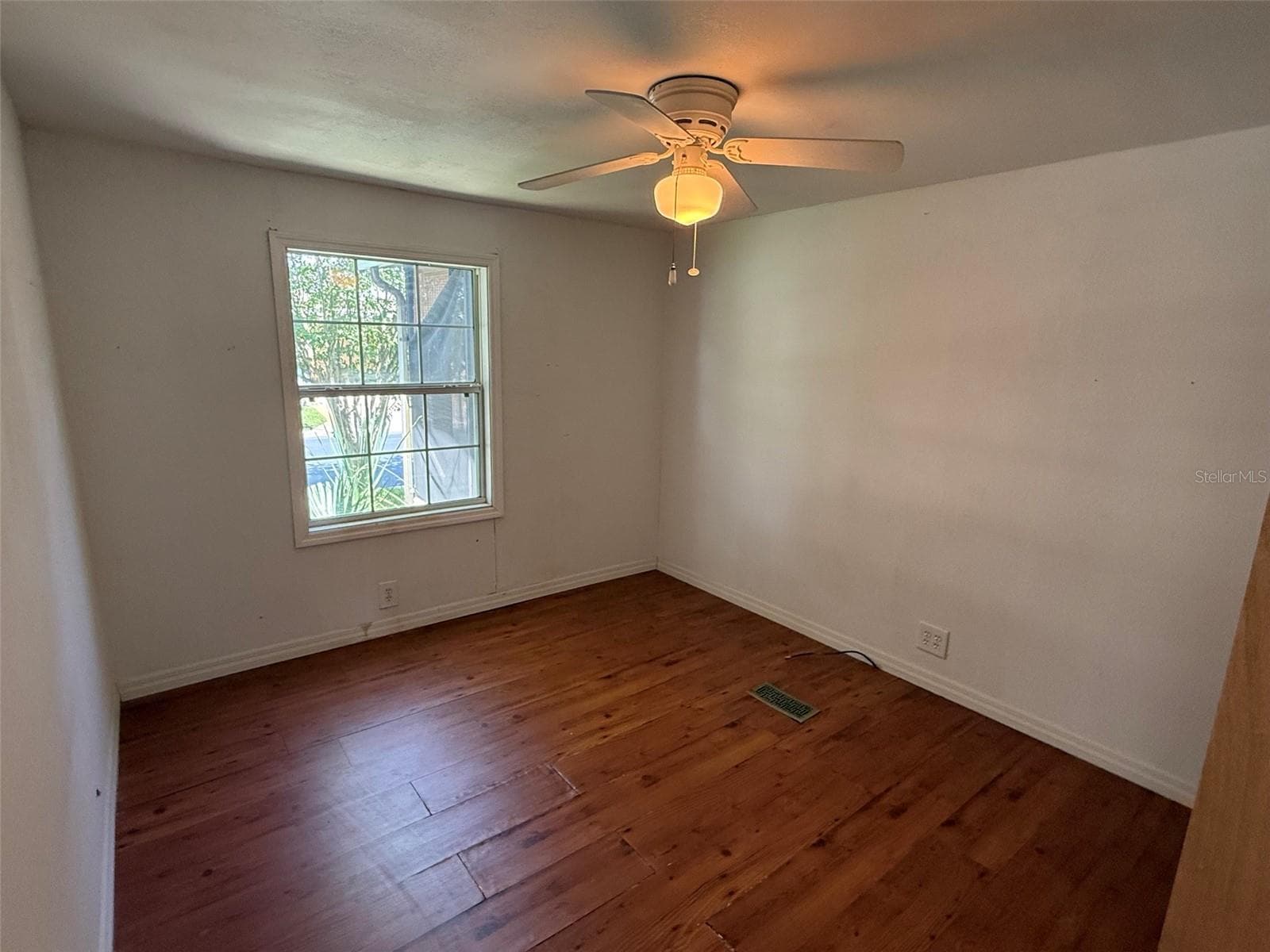 Manufactured Home at 3022 SHORT LEAF ST, WESLEY CHAPEL, photo 11 of 13