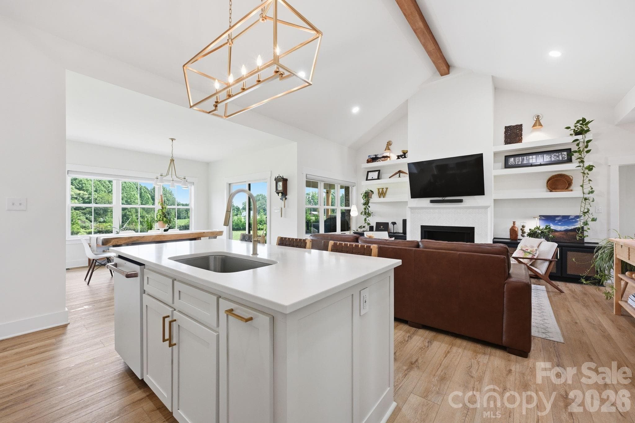 Kitchen with Island - 215 Cal Kennedy Road, Cleveland