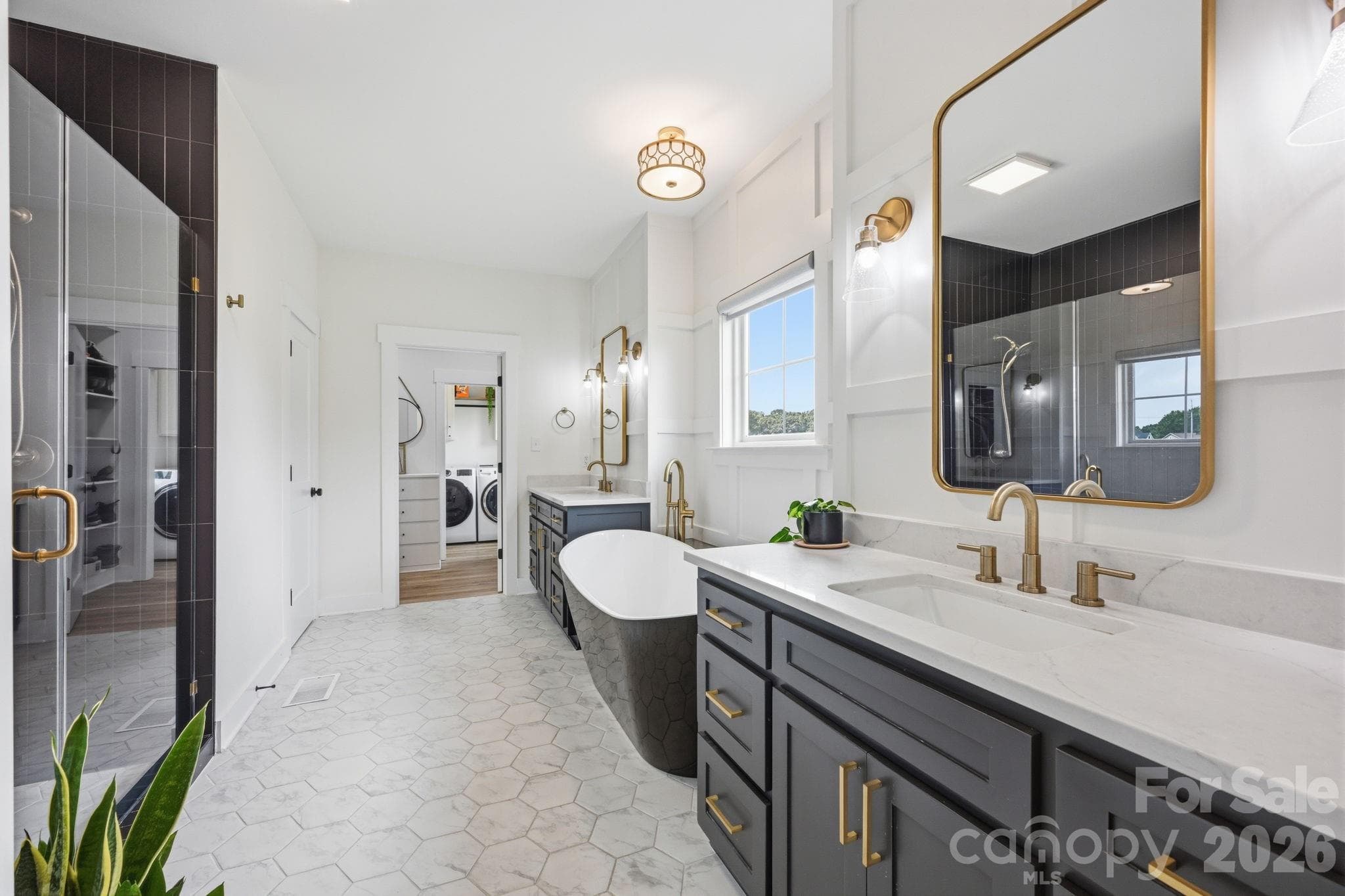Primary Bath - 215 Cal Kennedy Road, Cleveland