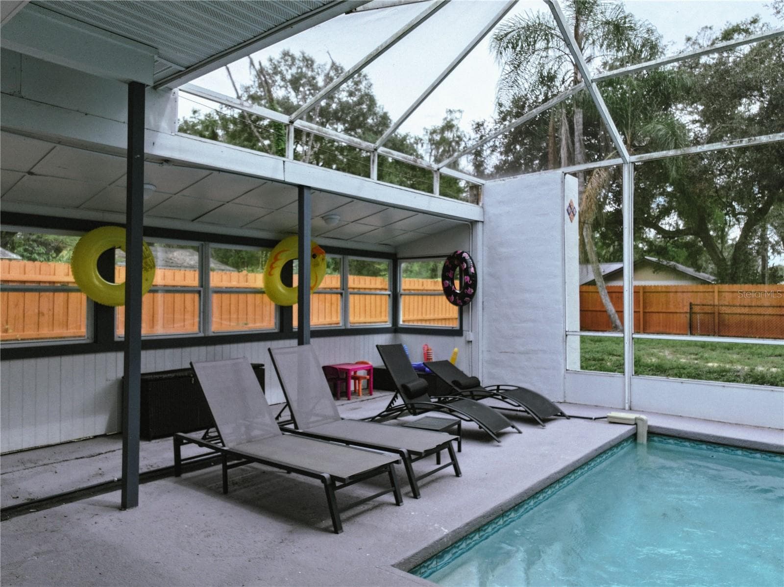 Single Family Residence at 111 OAK LEE DR, LUTZ, photo 30 of 32