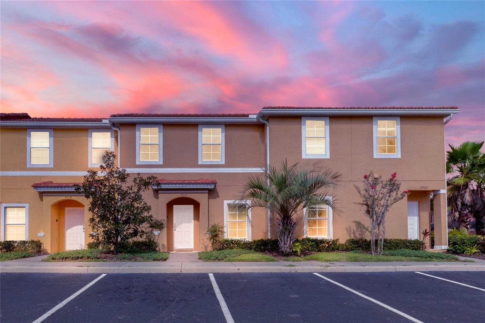 3020 BIRD OF PARADISE LN