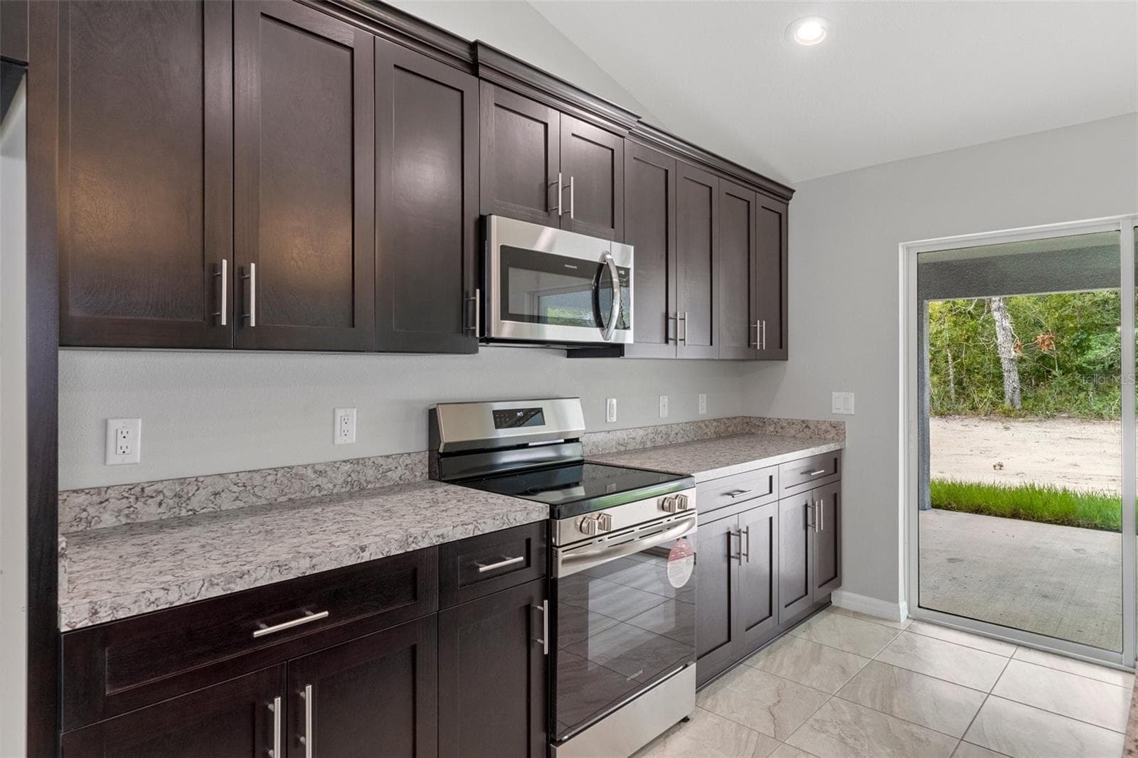 Single Family Residence at 12085 MANASSAS AVE, WEEKI WACHEE, photo 12 of 38