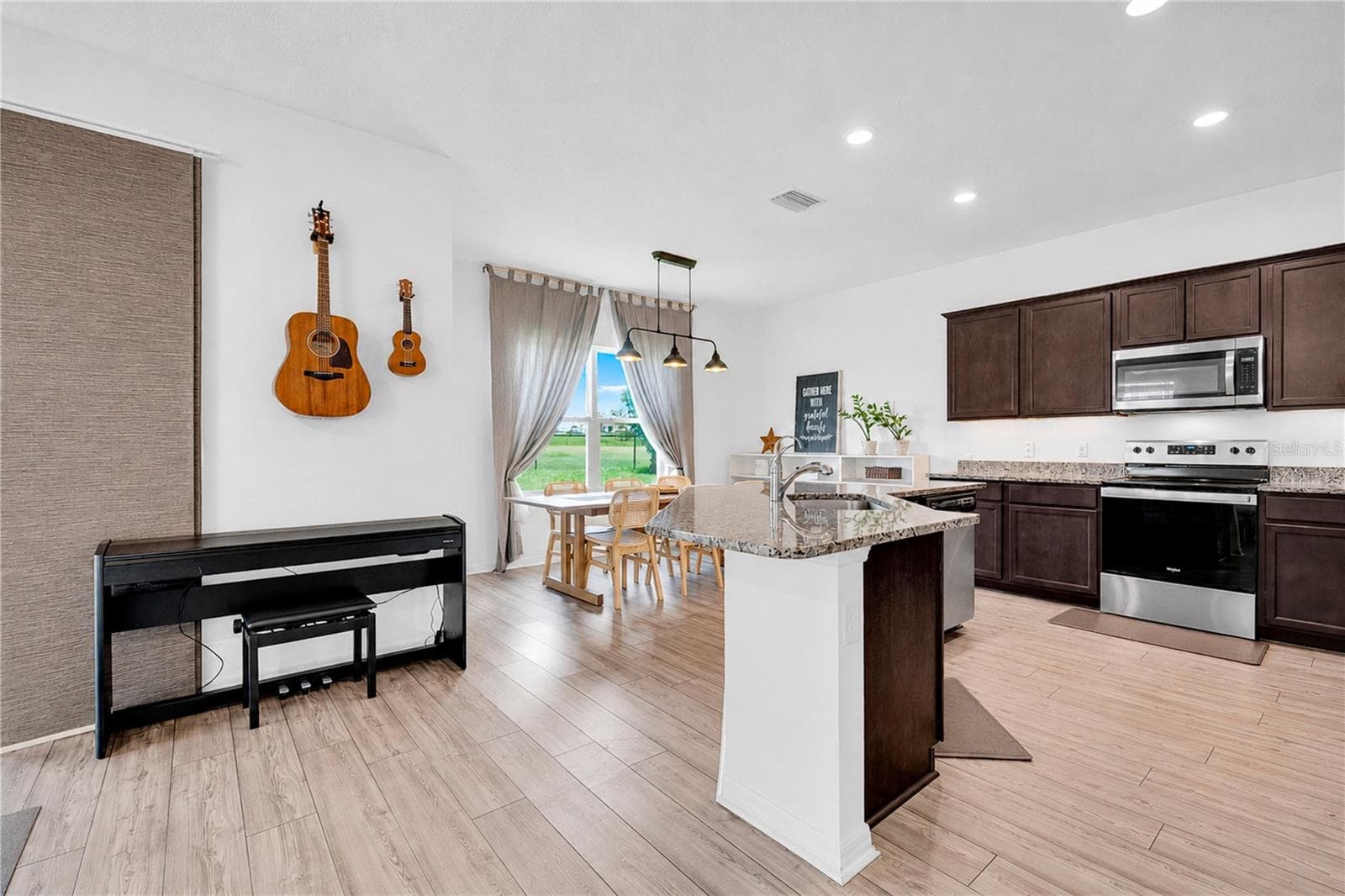 Single Family Residence at 5261 FEZ CT, BROOKSVILLE, photo 11 of 37