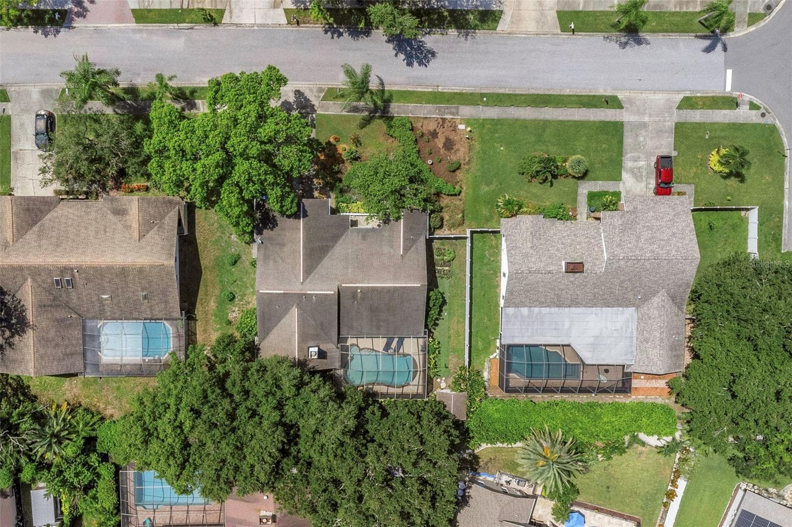 Single Family Residence at 1620 COUNTRY LN, DUNEDIN, photo 4 of 51