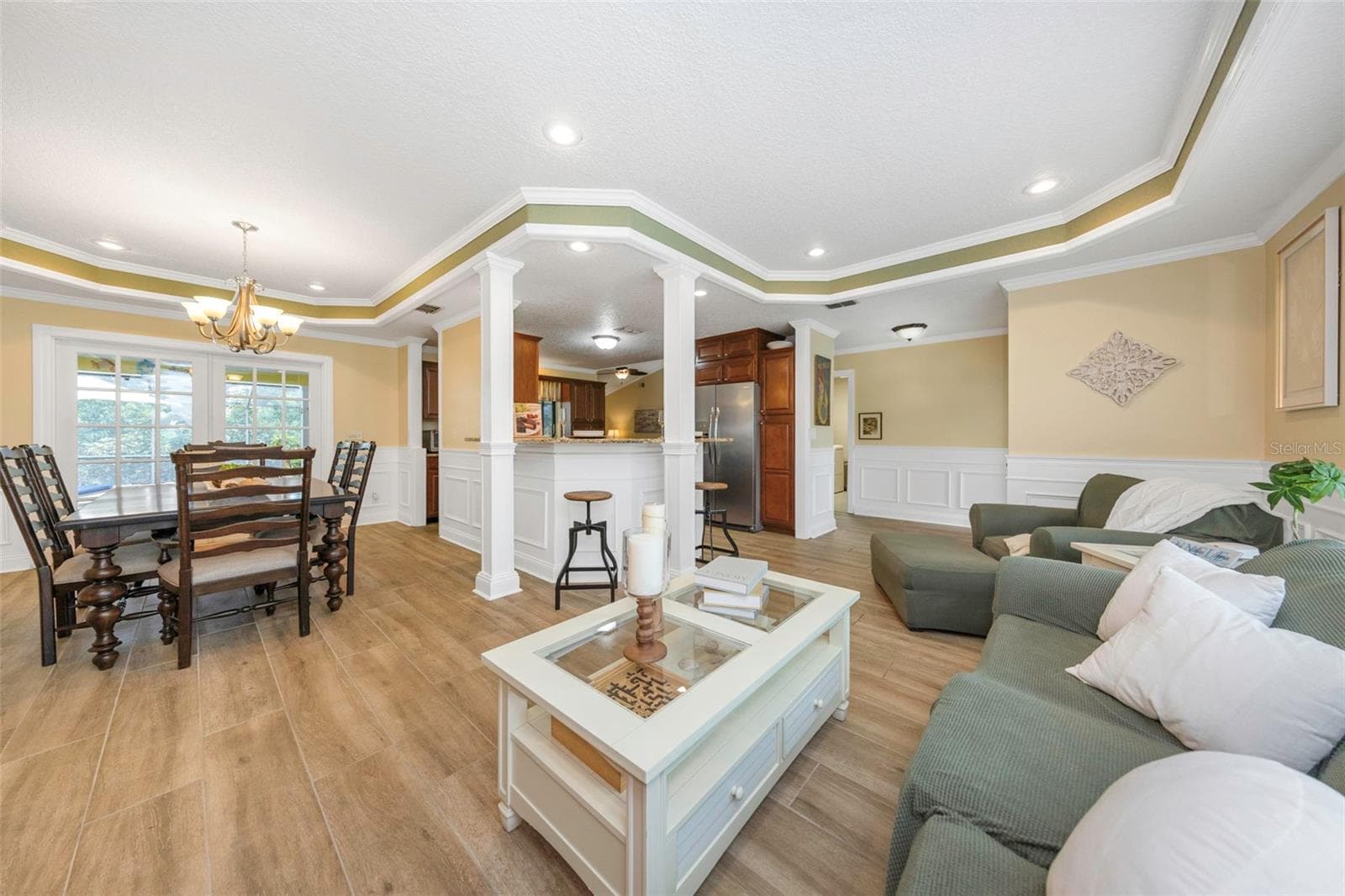 Single Family Residence at 1620 COUNTRY LN, DUNEDIN, photo 9 of 51