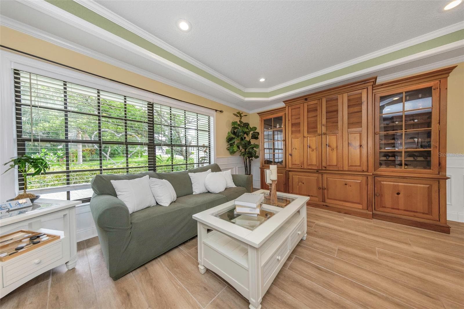 Single Family Residence at 1620 COUNTRY LN, DUNEDIN, photo 12 of 51