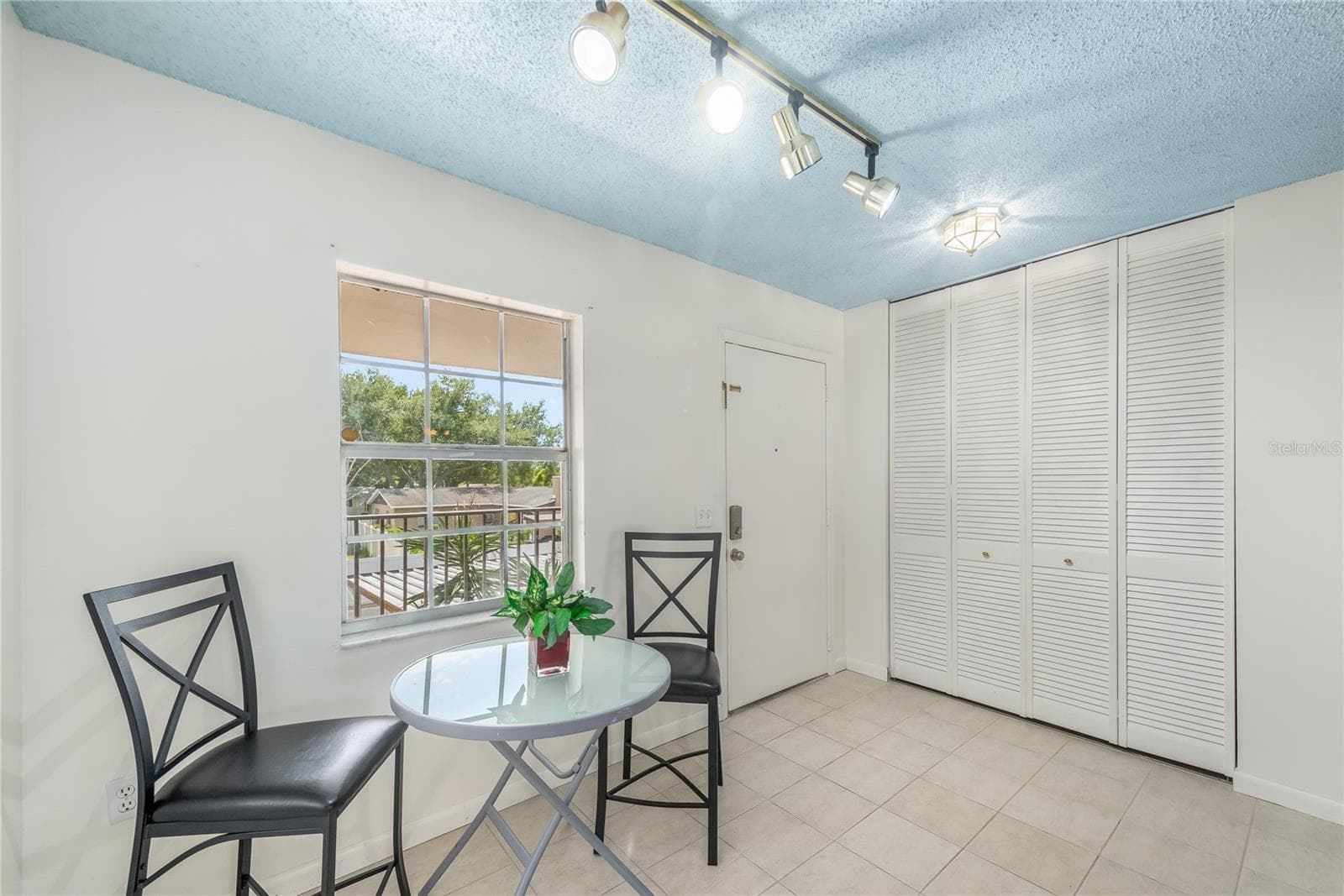 Welcoming Entry - 209 CORDOVA GRN #209, SEMINOLE