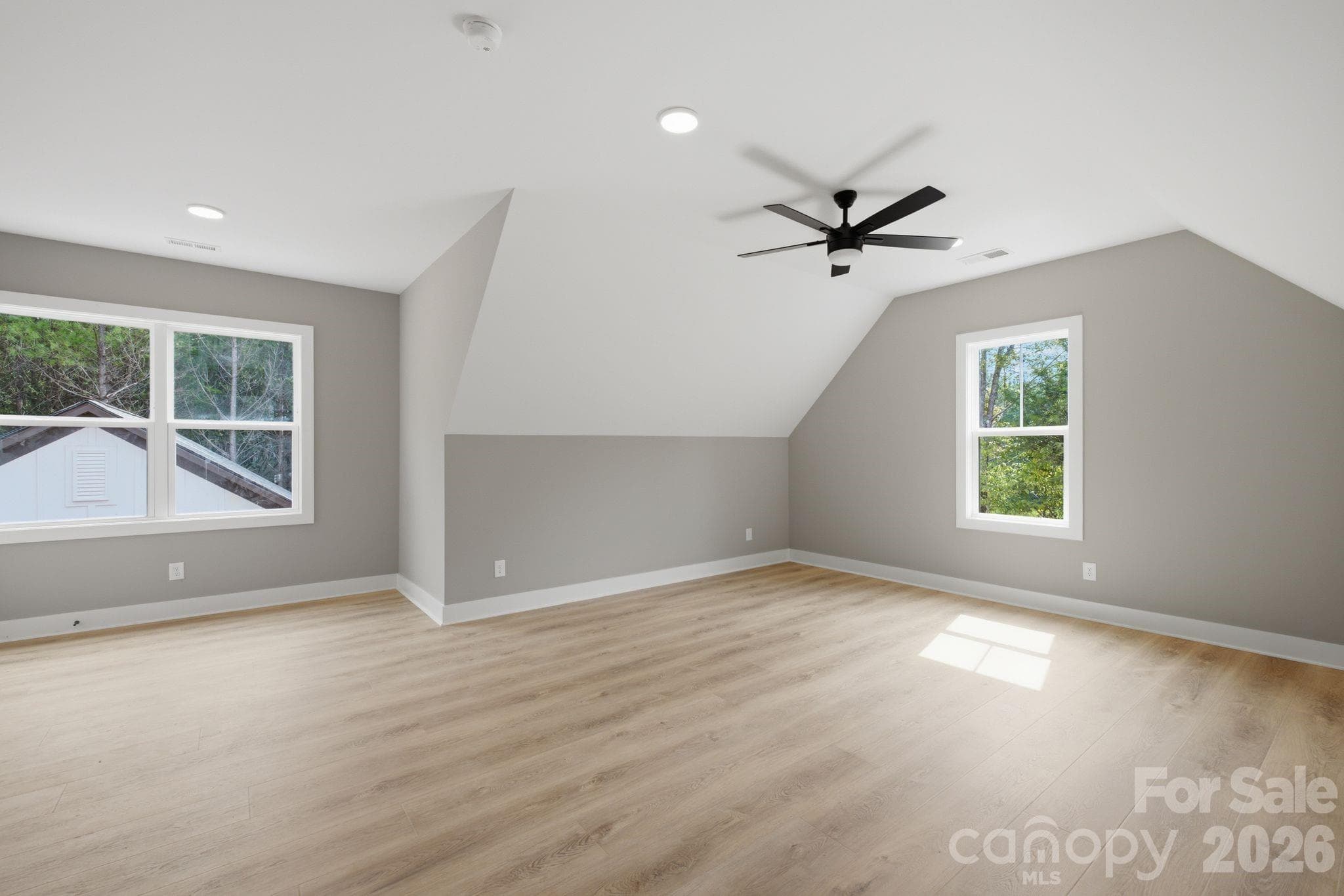 Upper Level Bonus Room - 5809 Hidden Forest Drive, Denver