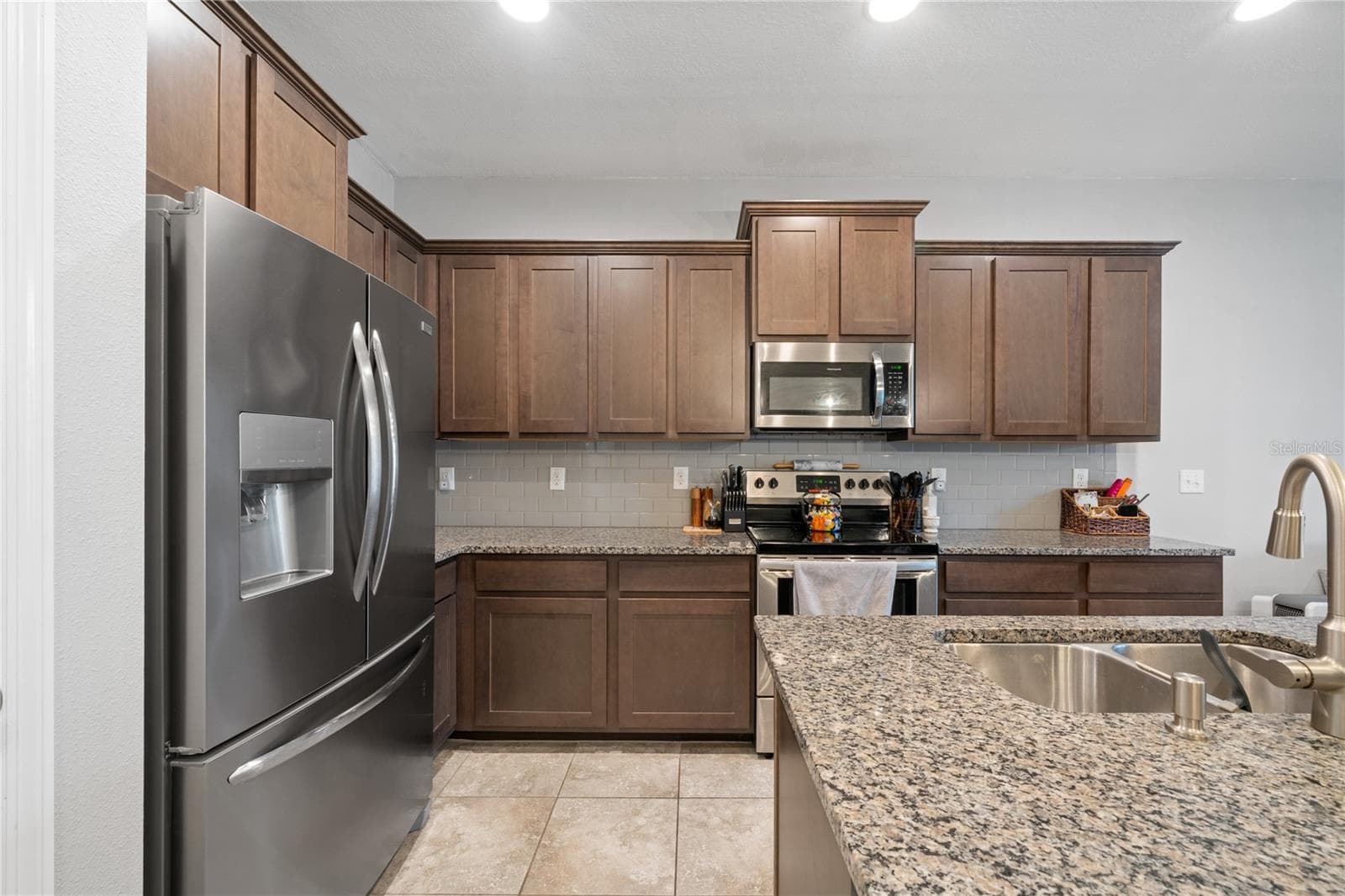 Townhouse at 4504 SILVER LINING ST, SARASOTA, photo 6 of 35