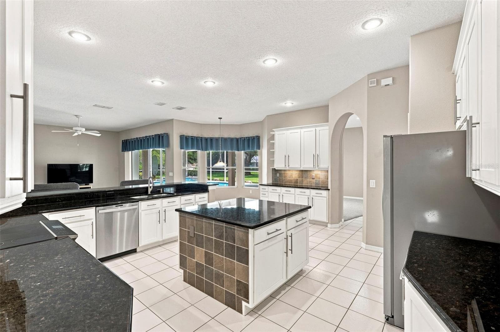 Single Family Residence at 13756 DOWLING LN, ODESSA, photo 23 of 93