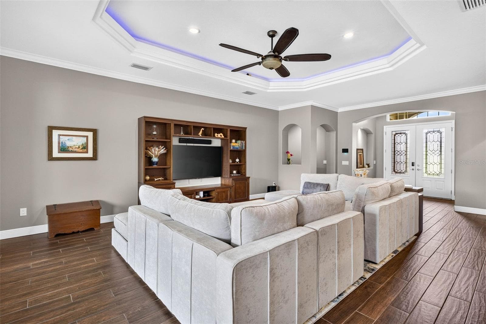 Living Room - 4760 LAGO VISTA CIR, LAND O LAKES
