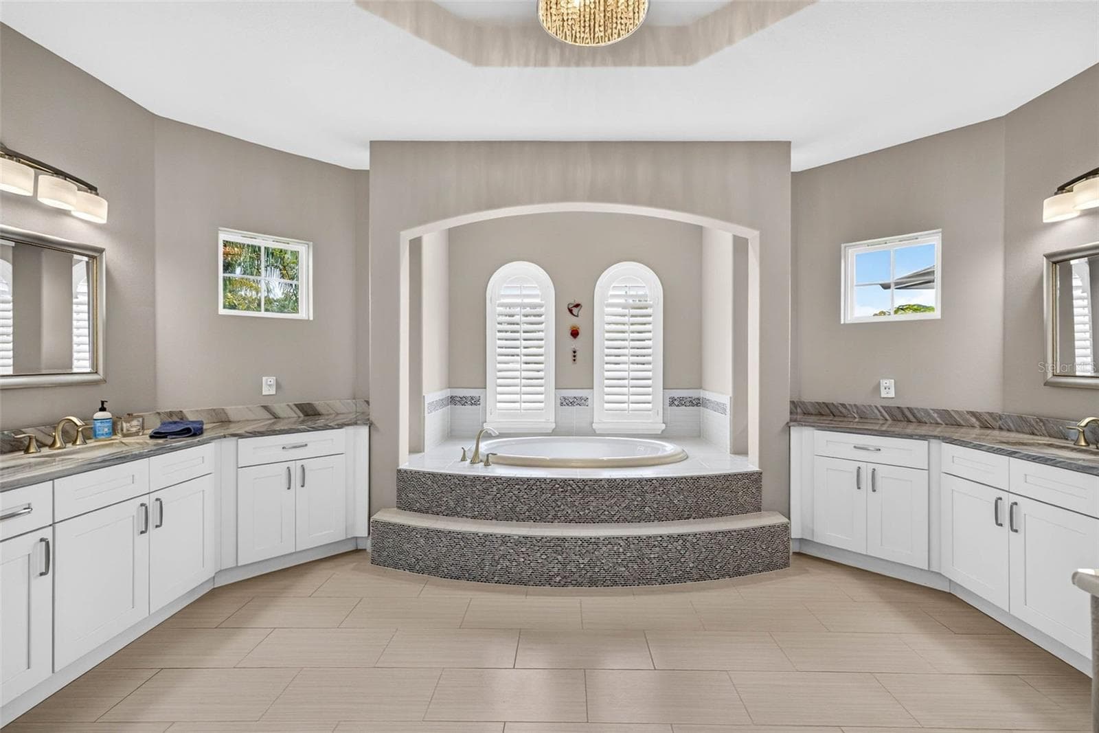 Ensuite Bath - 4760 LAGO VISTA CIR, LAND O LAKES
