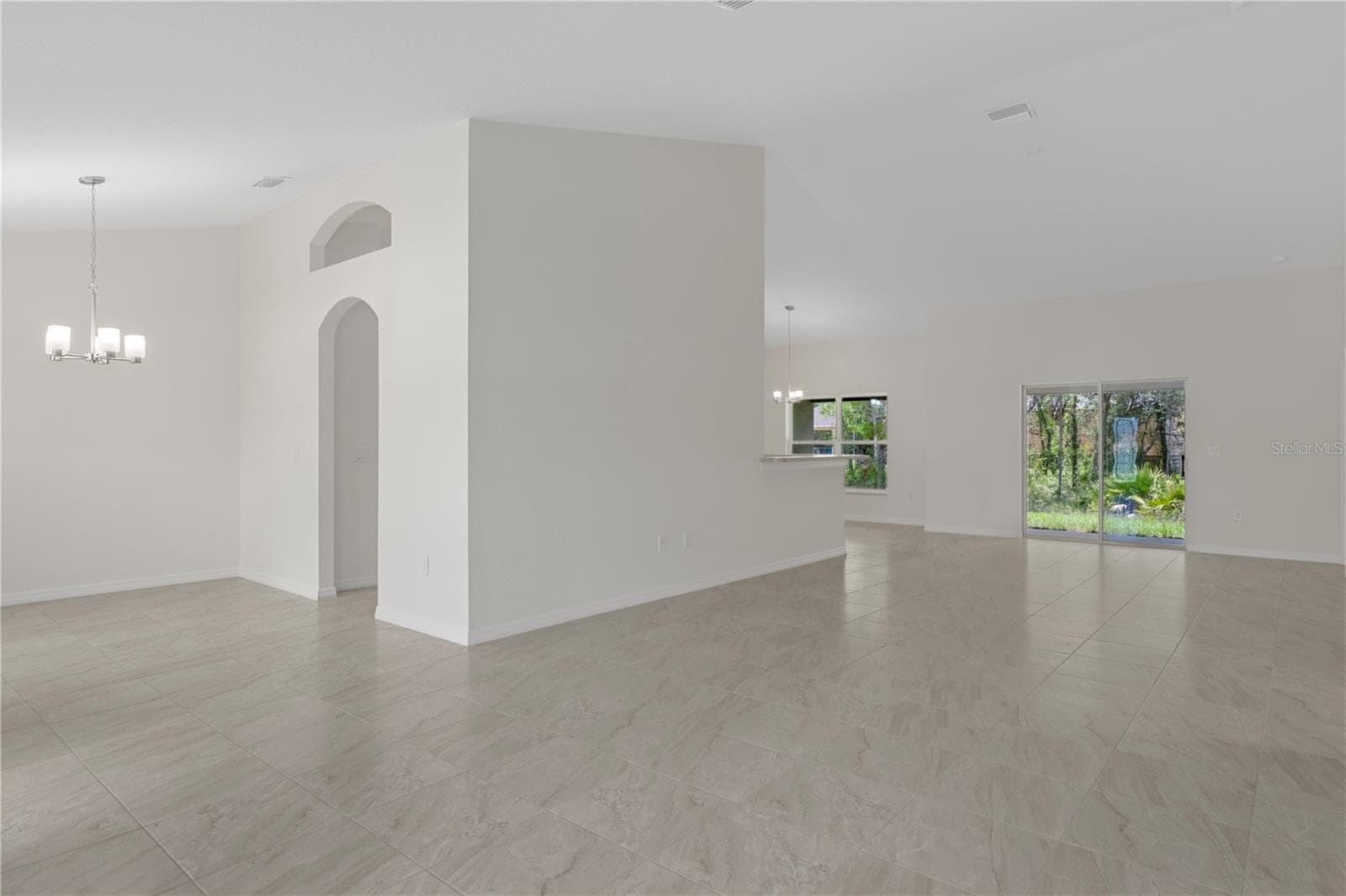 Single Family Residence at 13048 KITTIWAKE RD, WEEKI WACHEE, photo 8 of 37
