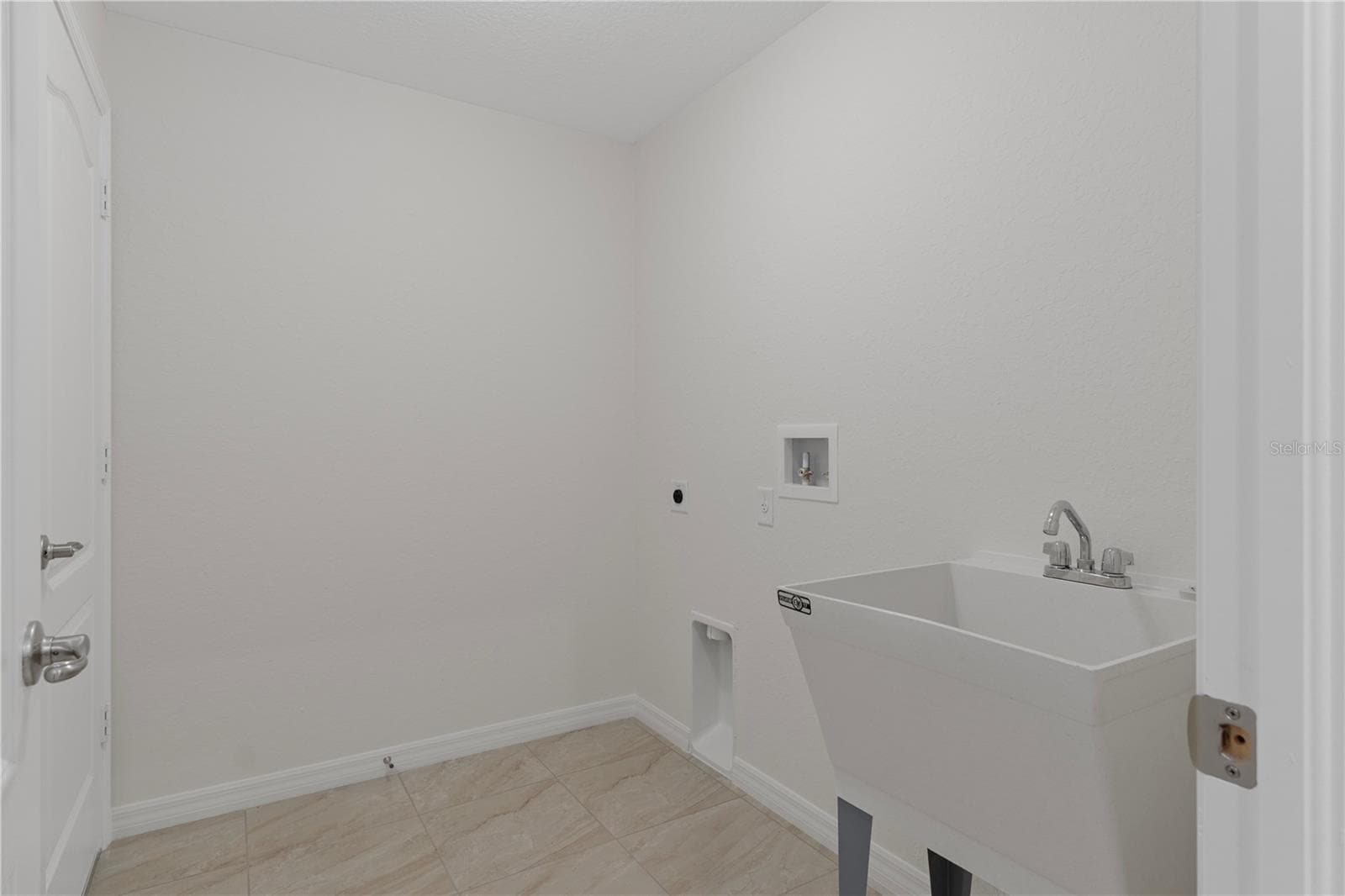 Single Family Residence at 13048 KITTIWAKE RD, WEEKI WACHEE, photo 22 of 37