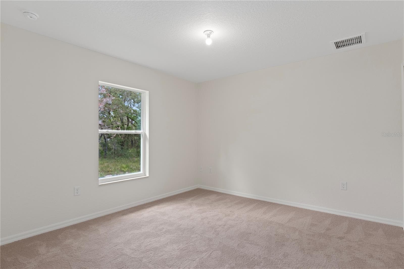 Single Family Residence at 13048 KITTIWAKE RD, WEEKI WACHEE, photo 29 of 37