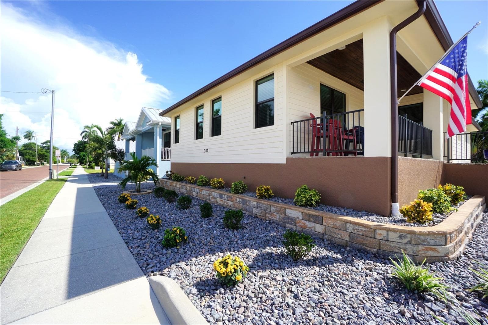 Single Family Residence at 301 GOLDSTEIN ST, PUNTA GORDA, photo 4 of 59