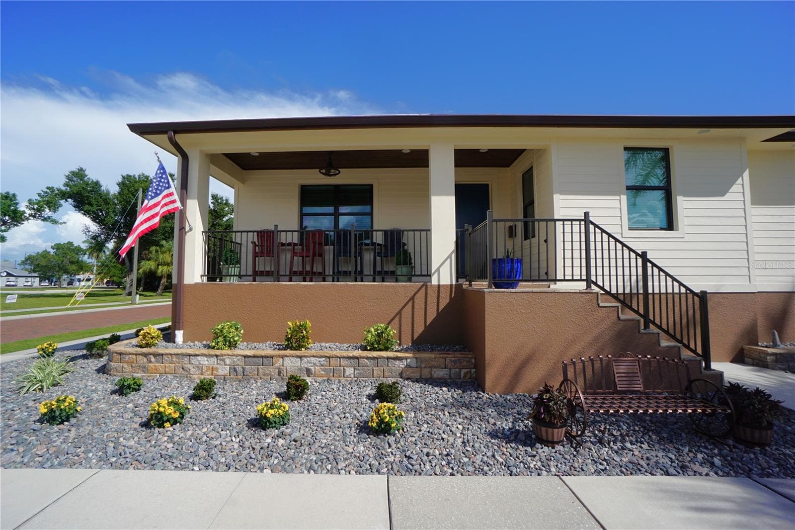Single Family Residence at 301 GOLDSTEIN ST, PUNTA GORDA, photo 7 of 59