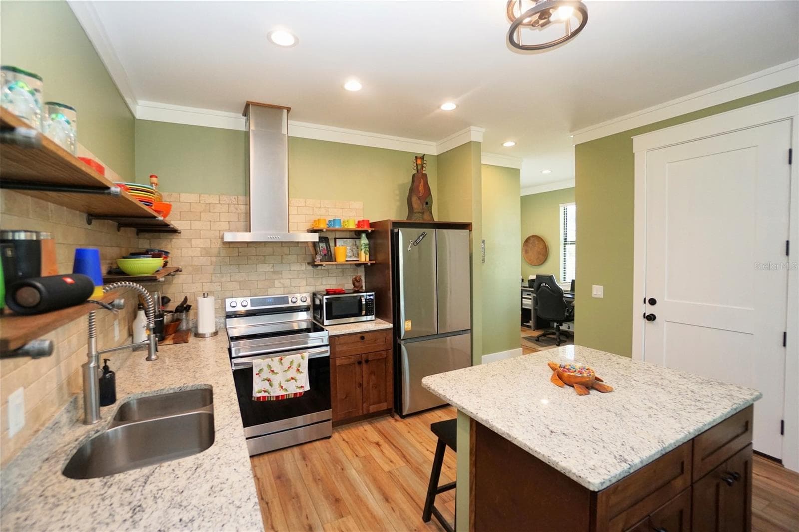 Single Family Residence at 301 GOLDSTEIN ST, PUNTA GORDA, photo 15 of 59