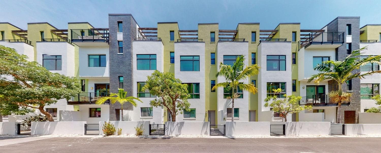 Townhouse at 931 ARLINGTON AVE N, ST PETERSBURG, photo 7 of 65