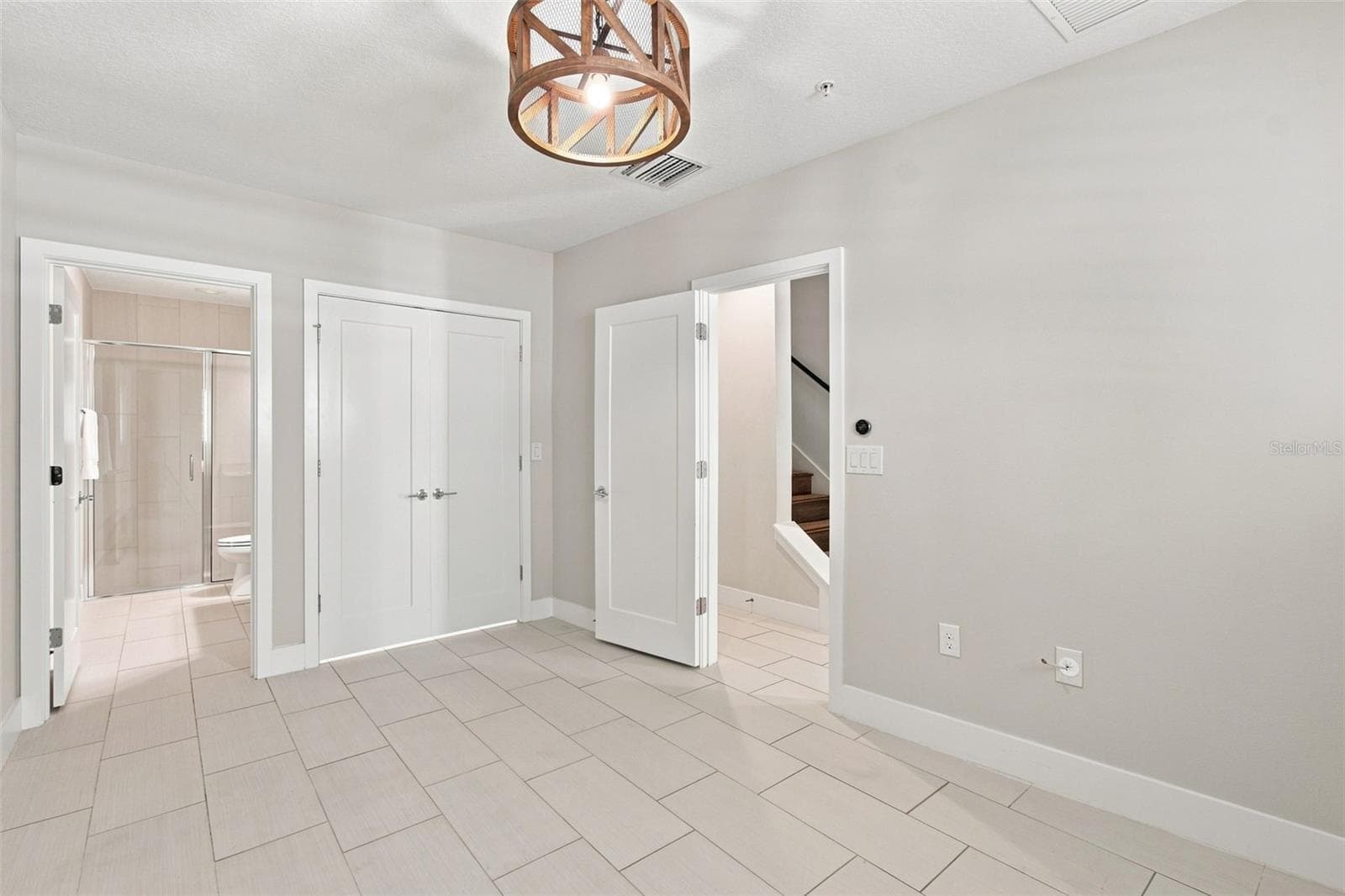 Townhouse at 931 ARLINGTON AVE N, ST PETERSBURG, photo 12 of 65