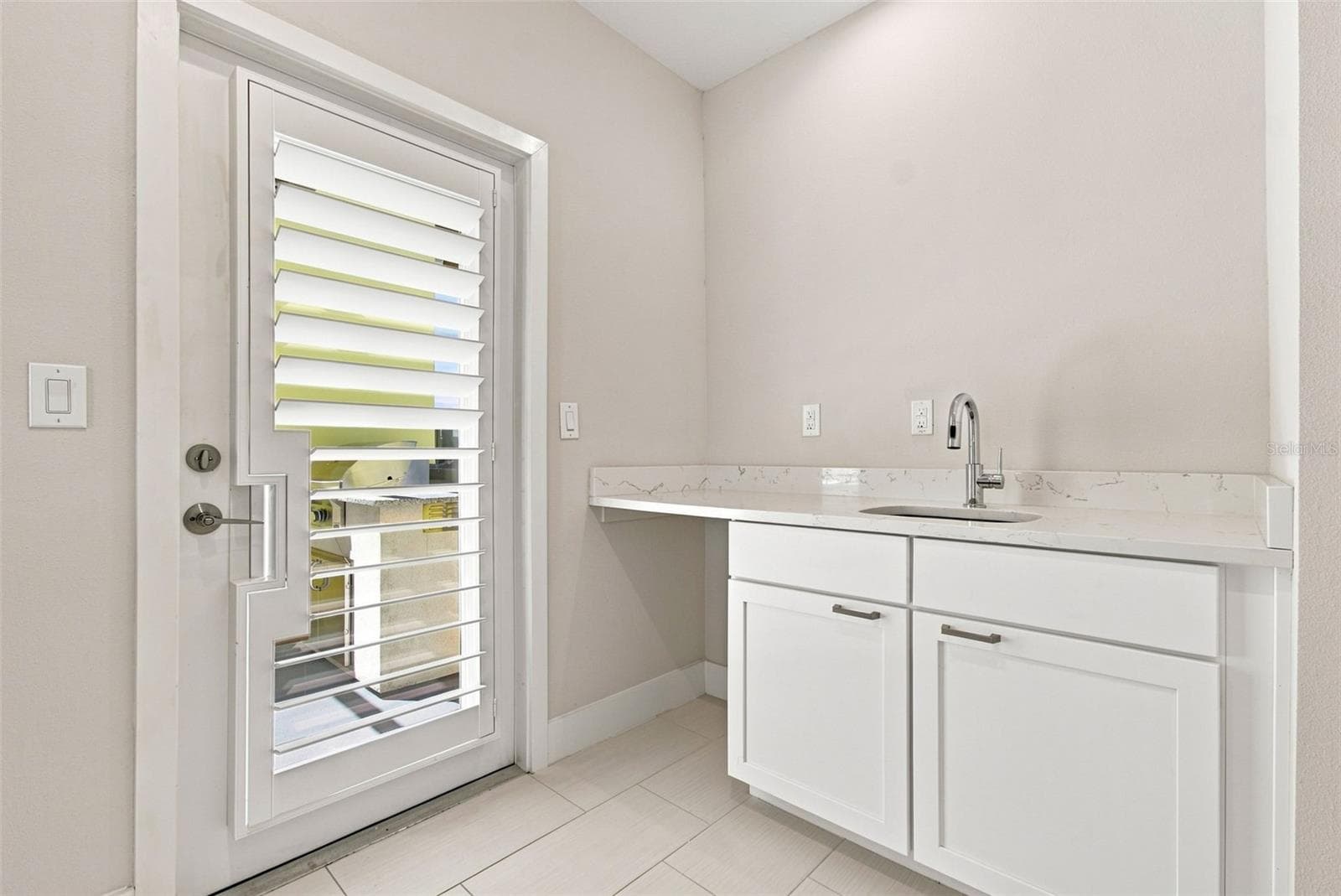 Townhouse at 931 ARLINGTON AVE N, ST PETERSBURG, photo 45 of 65