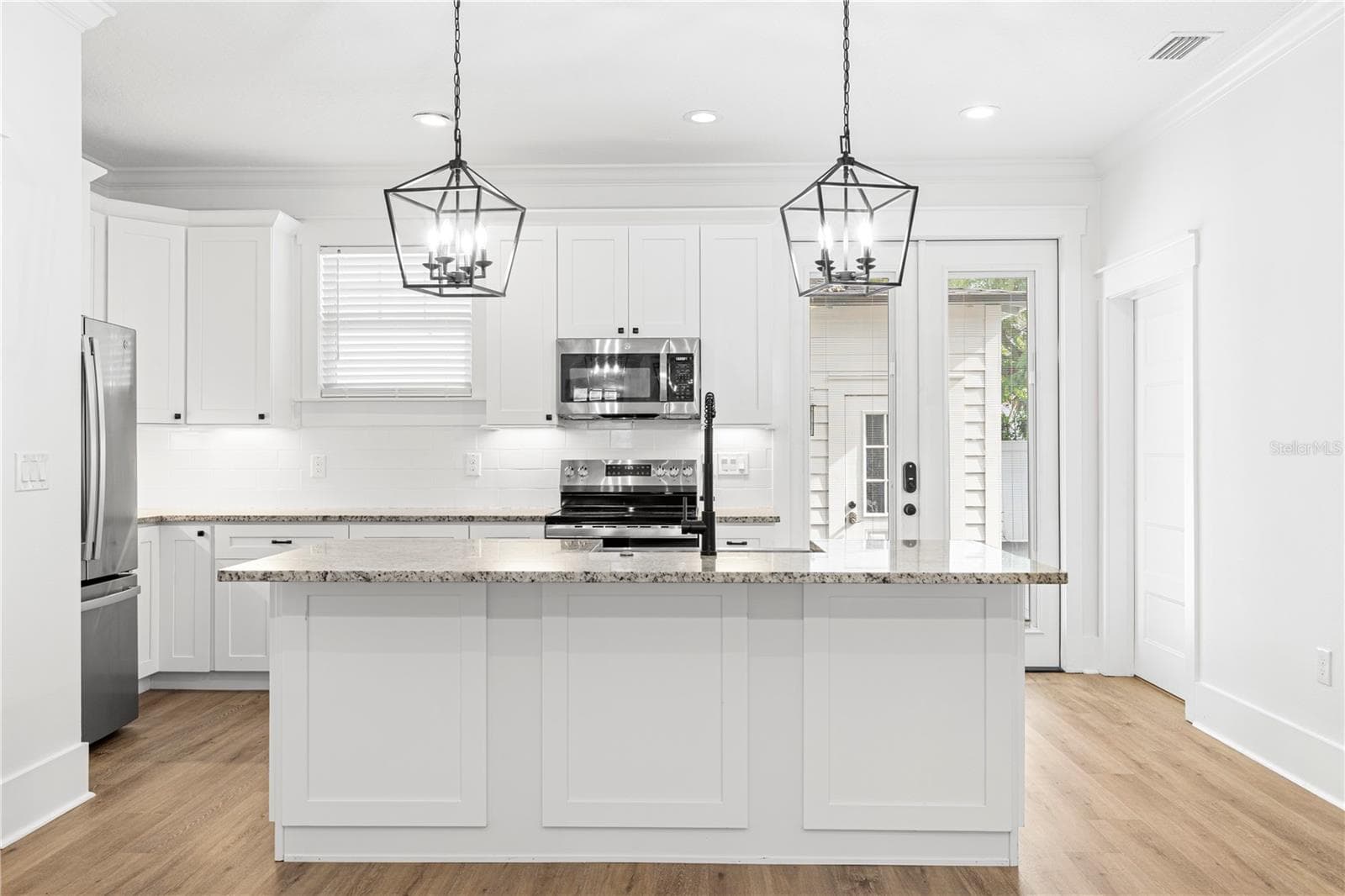 Kitchen - 3923 W GRAY ST, TAMPA